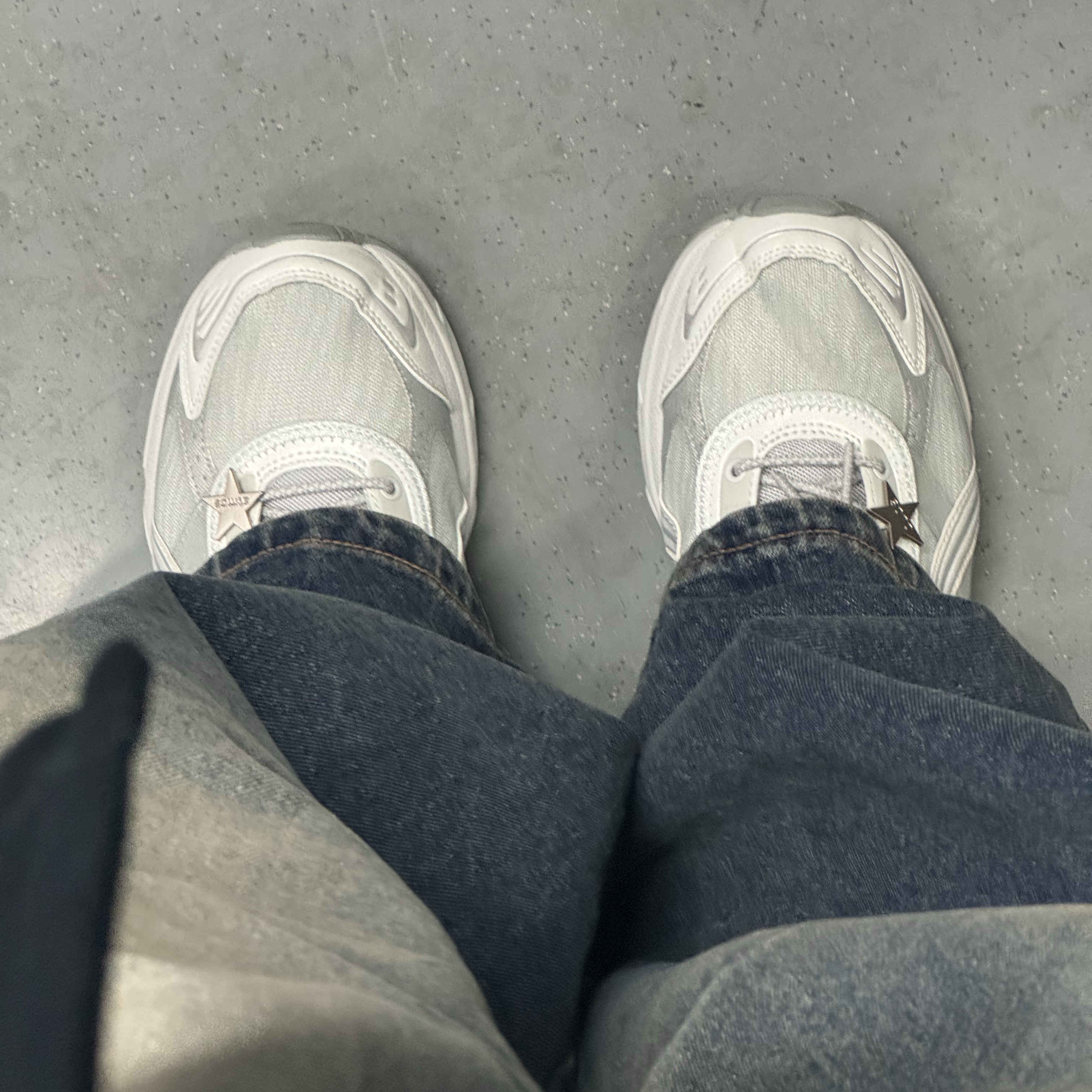 Asics x Atmos x Ojos Gel-1130 RE Glacier Grey Pure Silver 착용 스타일