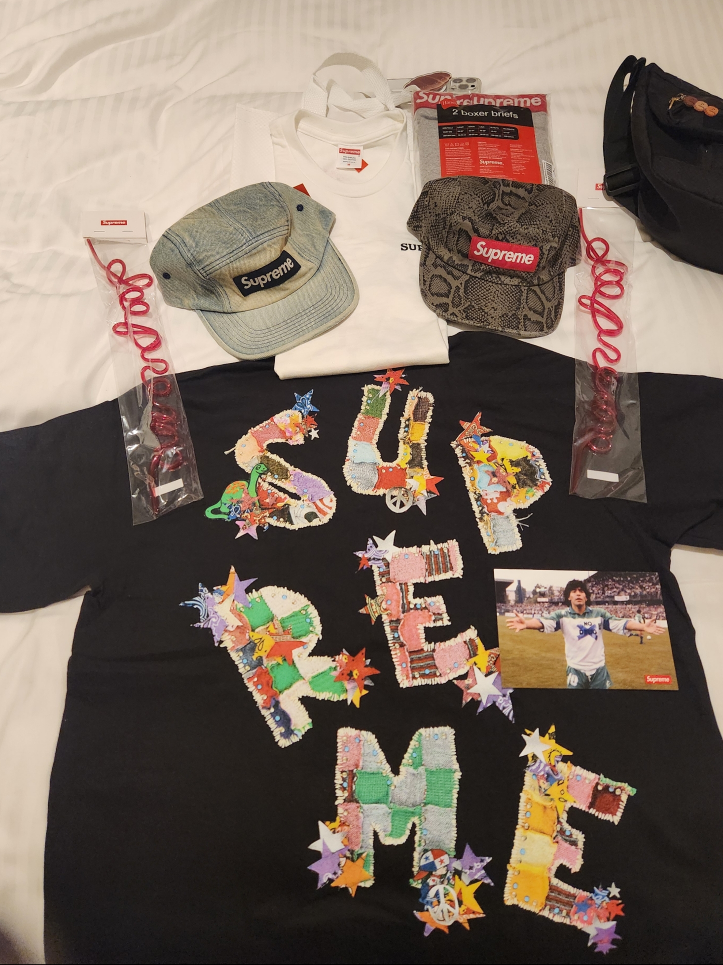 Supreme Washed Chino Twill Camp Cap Dirty Indigo - 24SS, Supreme Patchwork T-Shirt Black - 24SS 착용 스타일