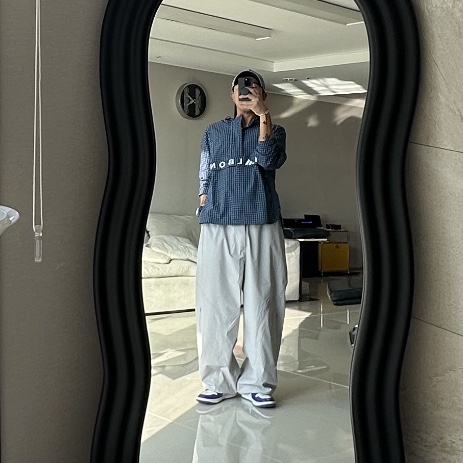 Malbon Golf x Adidas 1/2 Zip Anorak Hoodie Collegiate Navy, Jordan 1 Low Golf Court Purple 착용 스타일 - 5