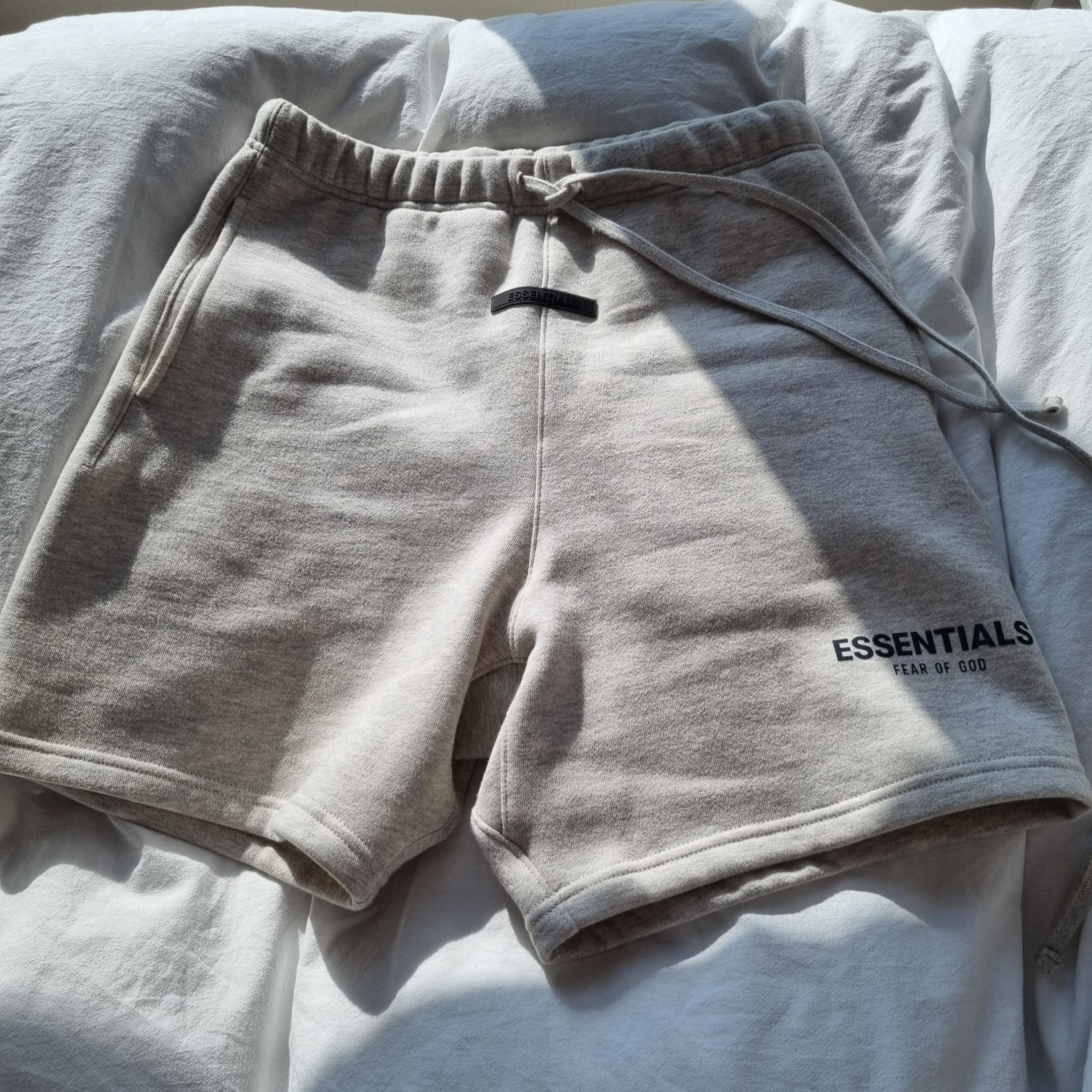 Essentials Fleece Sweatshorts Linen - Ssense Exclusive 착용 스타일