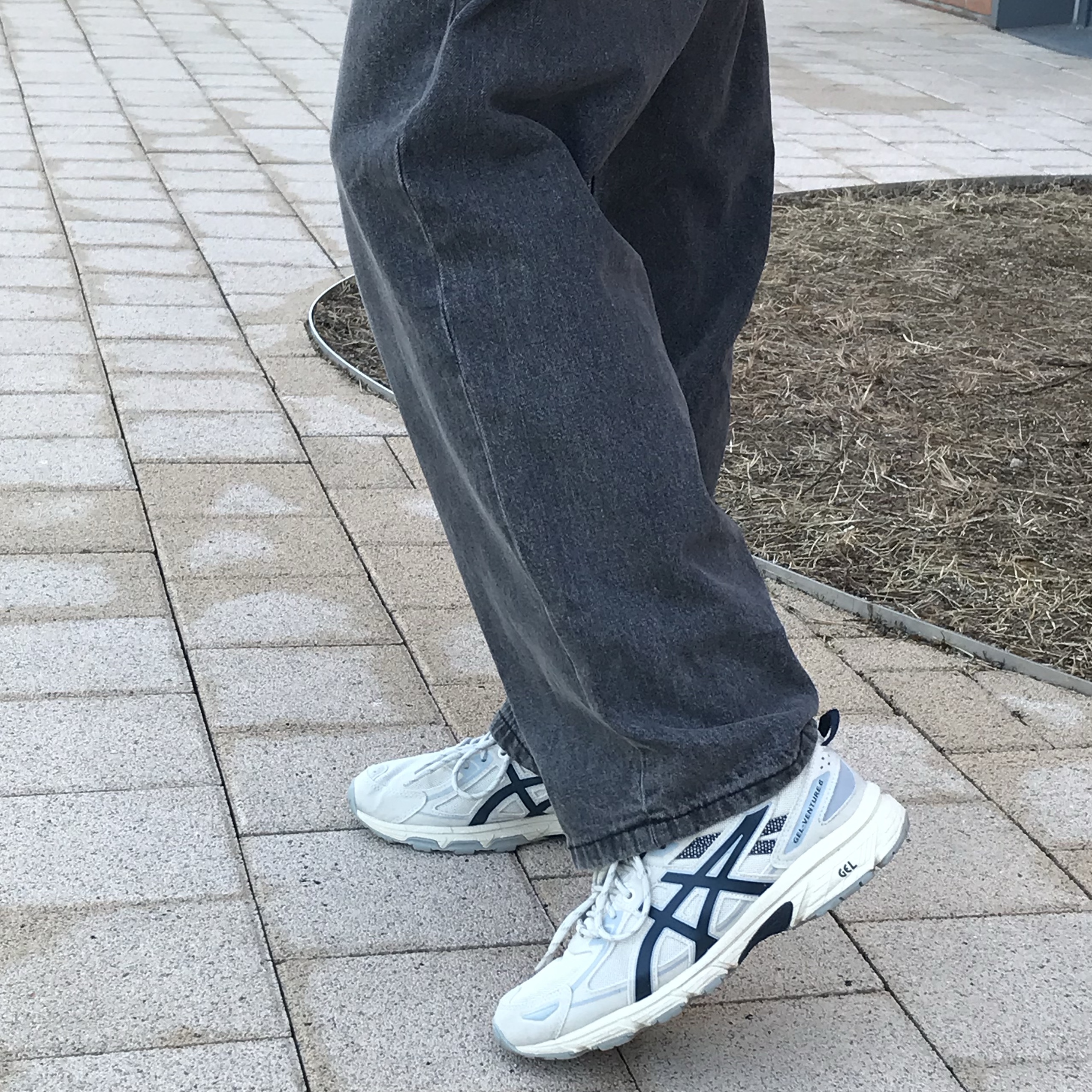 Asics Gel-Venture 6 SPS Birch French Blue 착용 스타일 - 2