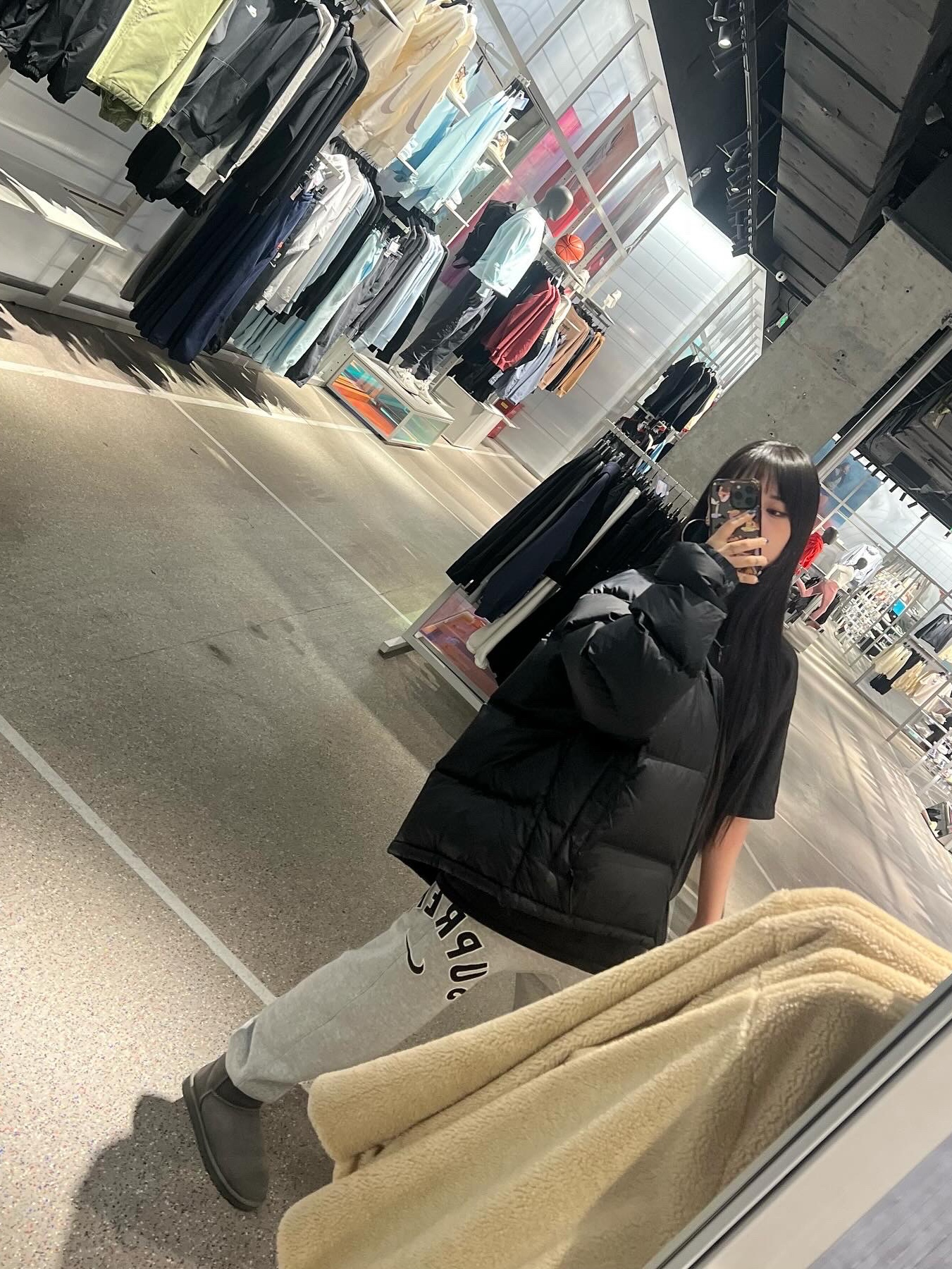(W) UGG Classic Mini II Boots Grey, Supreme x Nike Arc Sweatpants Heather Grey - 22SS 착용 스타일 - 6