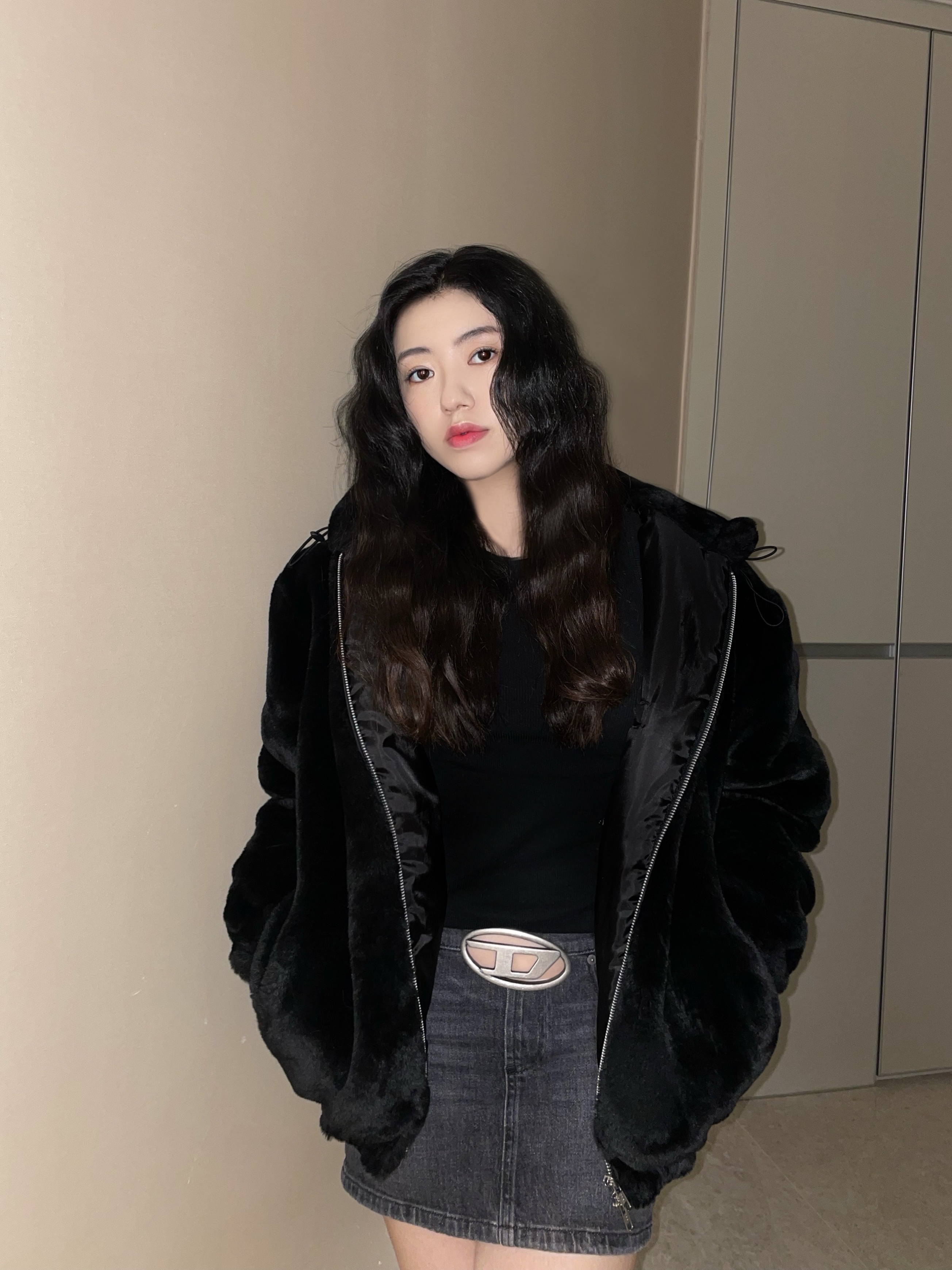 (W) Diesel De-Ron-S2 Mini Skirt in Denim Black 착용 스타일 - 1
