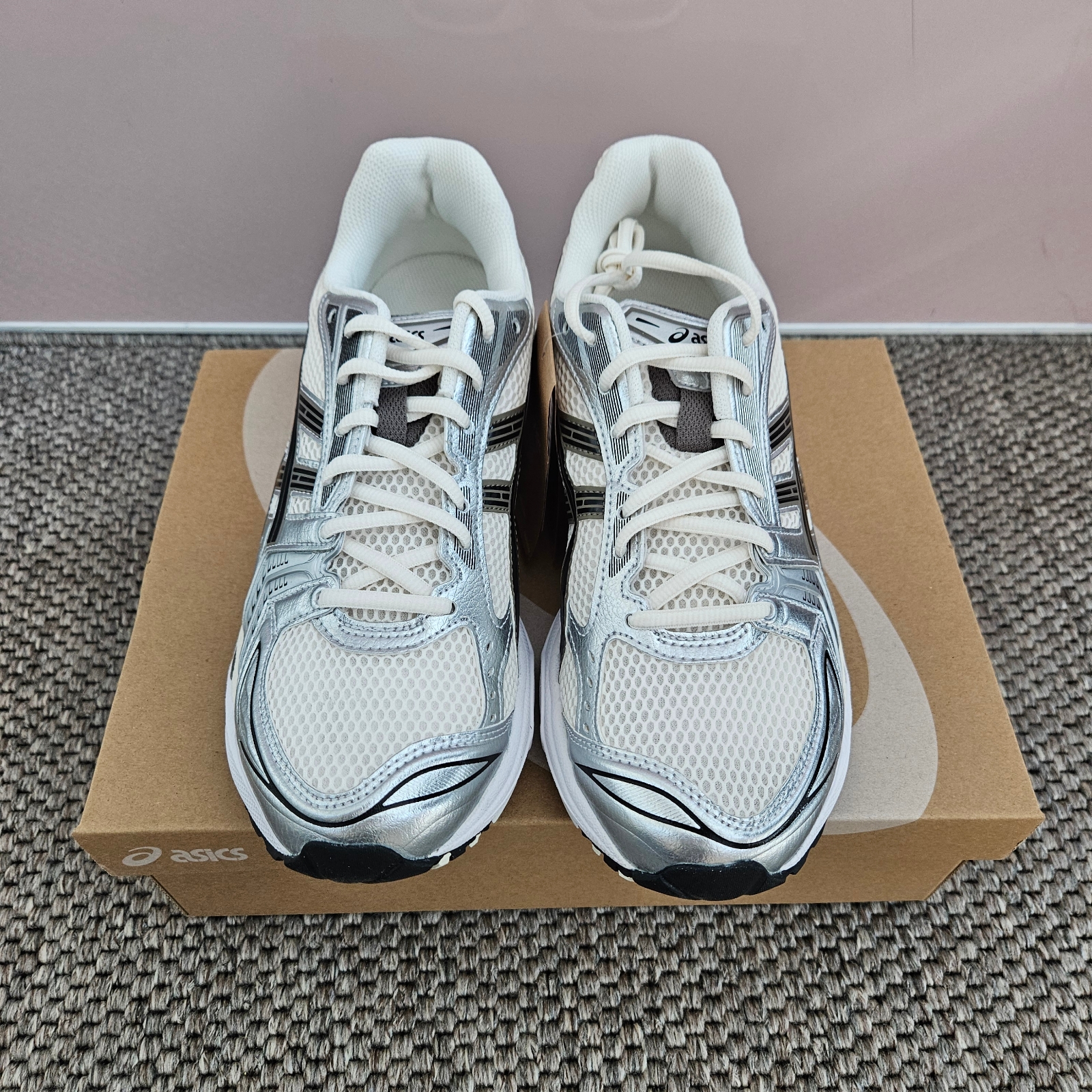 Asics Gel-Kayano 14 Cream Black 착용 스타일 - 5