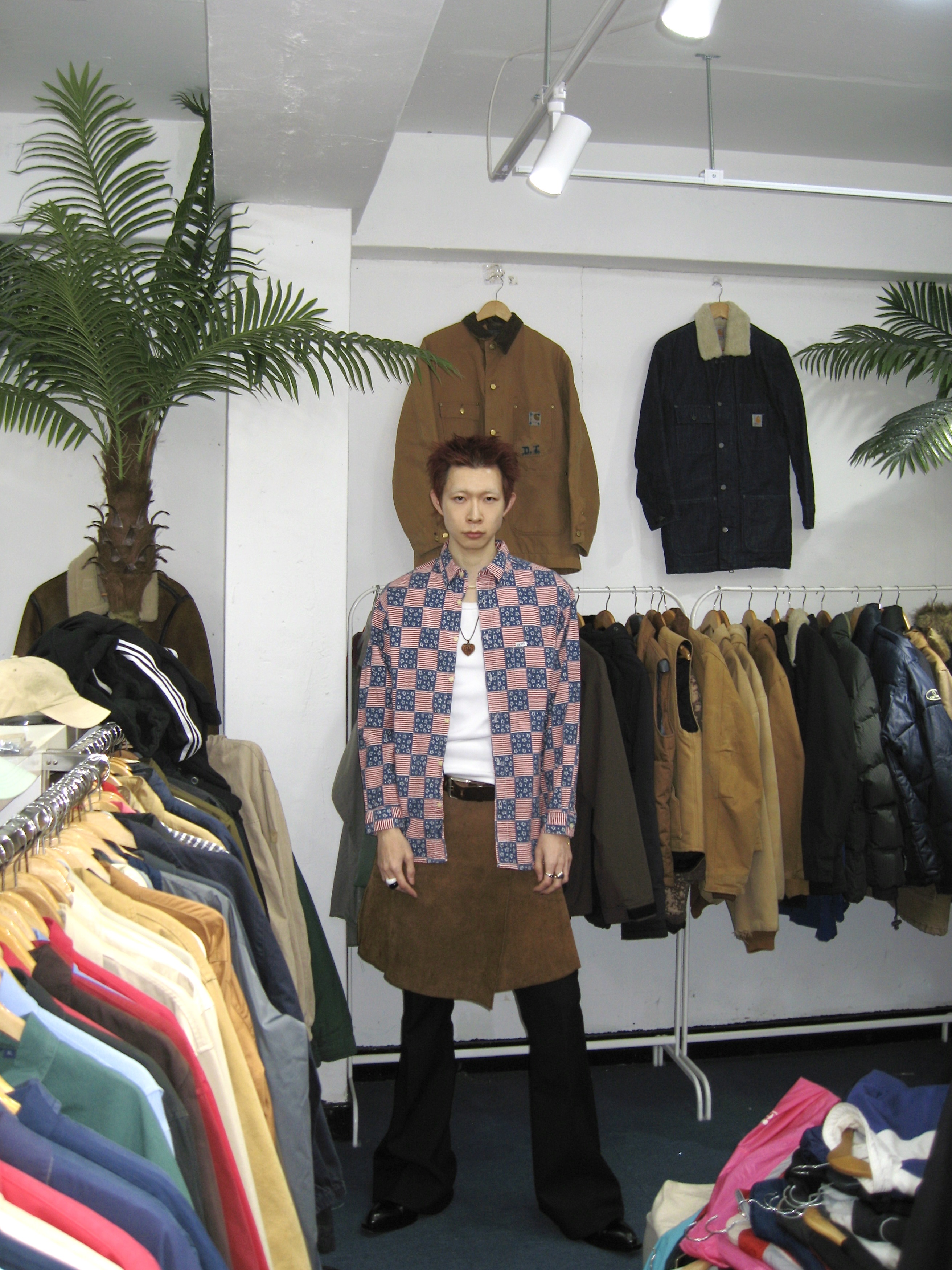 (W) Insilence Classic Maxi Coat Black 착용 스타일 - 3