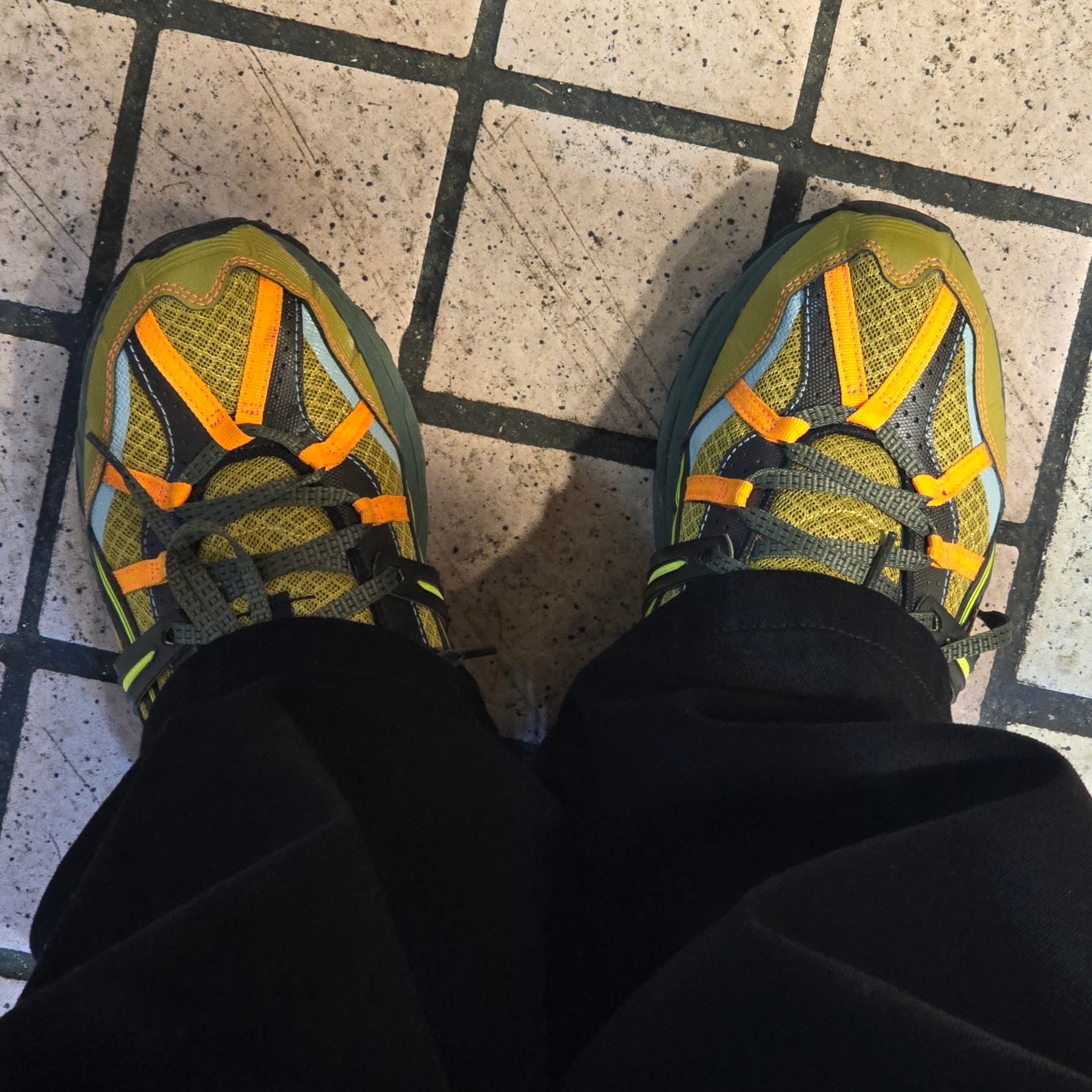 Asics x Andersson Bell Gel-Sonoma 15-50 Olive Oil Dark Brown 착용 스타일