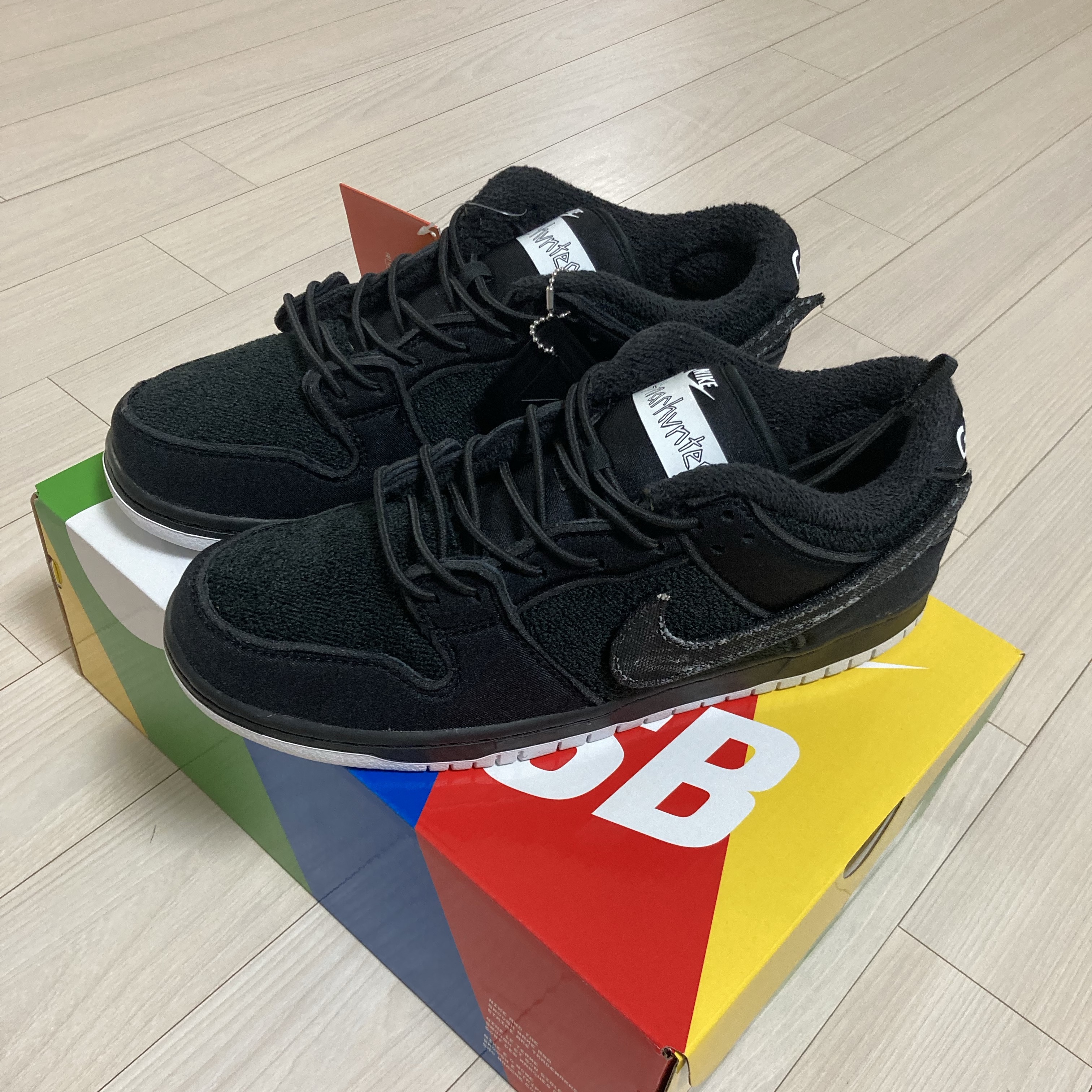 Nike x Gnarhunters SB Dunk Low Pro QS Black 착용 스타일