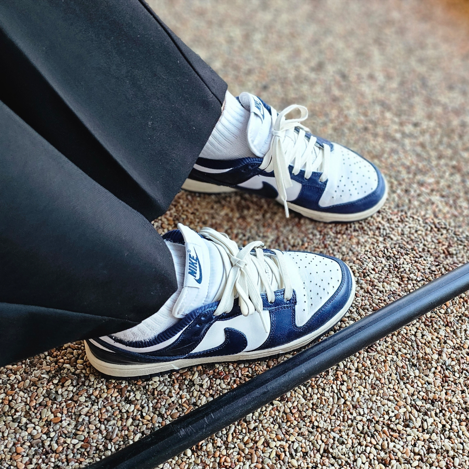 (W) Nike Dunk Low Vintage Midnight Navy 착용 스타일 - 2