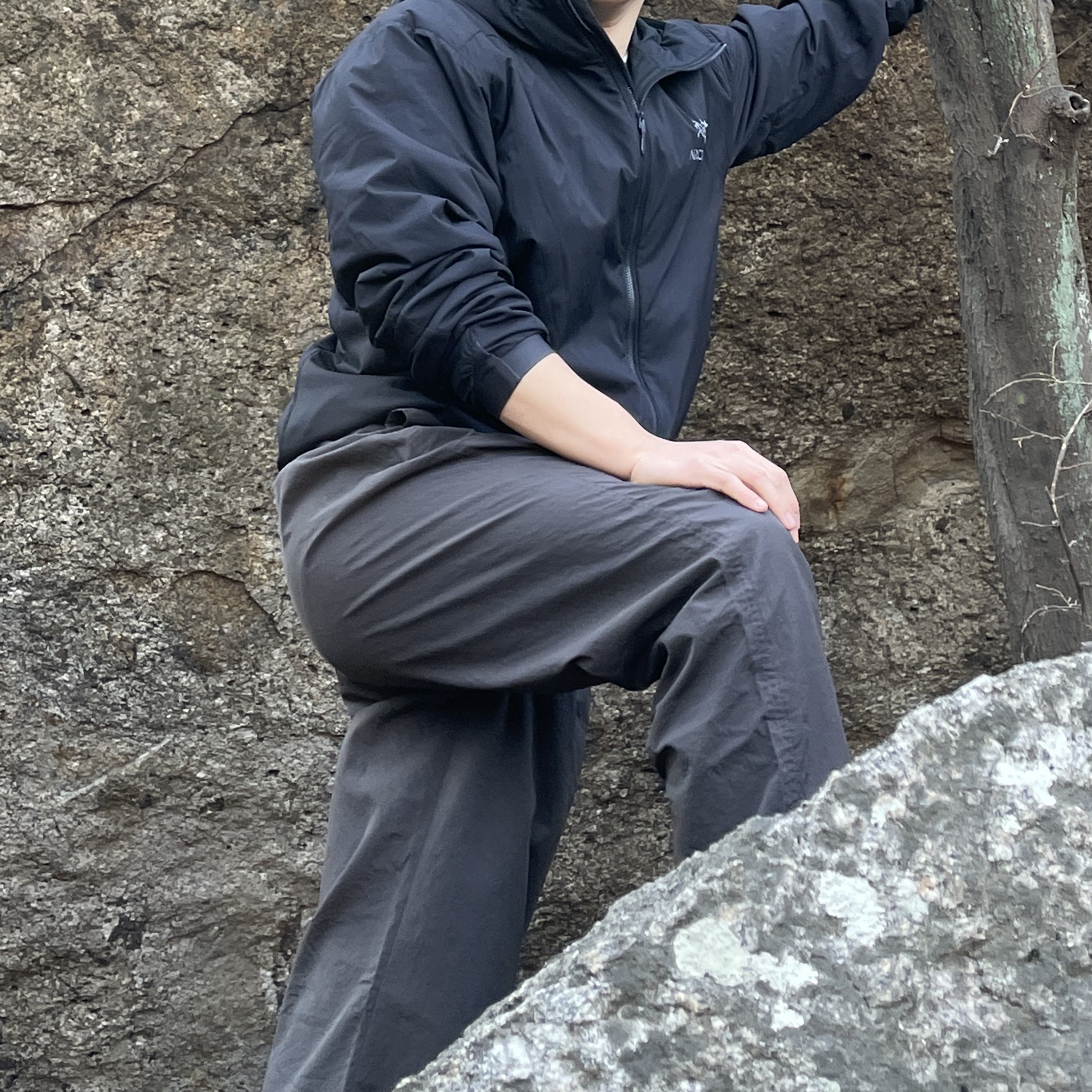 Arc'teryx Atom LT Hoody Black 착용 스타일