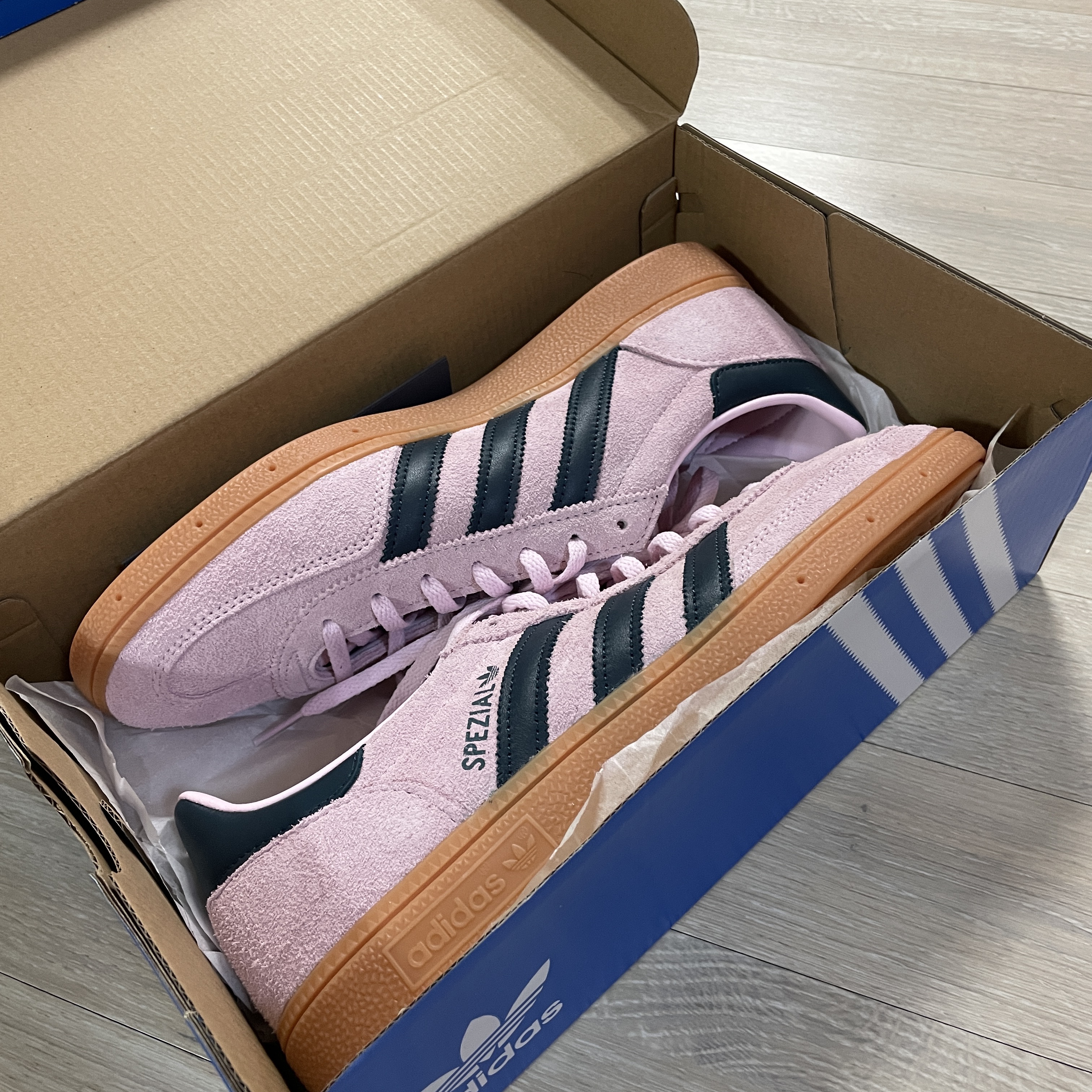 (W) Adidas Spezial Handball Clear Pink 착용 스타일