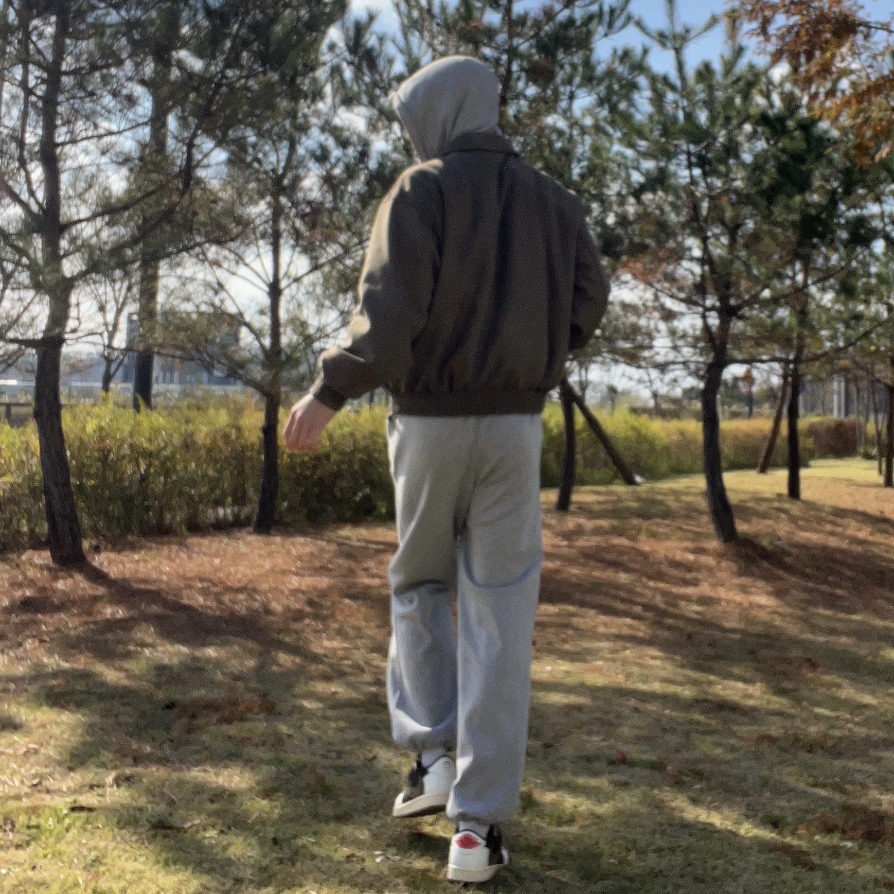 (W) Jordan 1 x Travis Scott Retro Low OG SP Medium Olive 착용 스타일