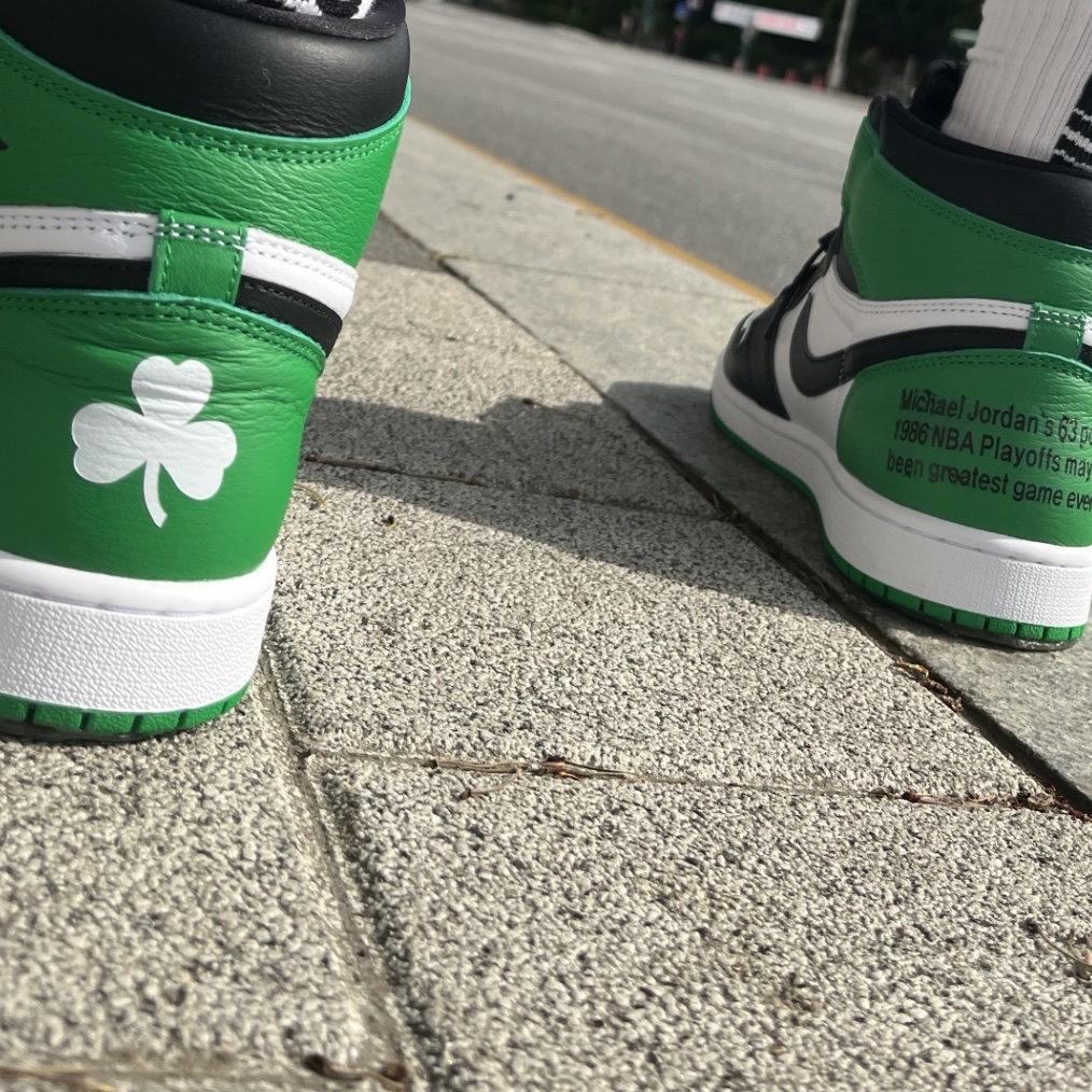 Jordan 1 Retro High OG Black and Lucky Green 착용 스타일 - 6