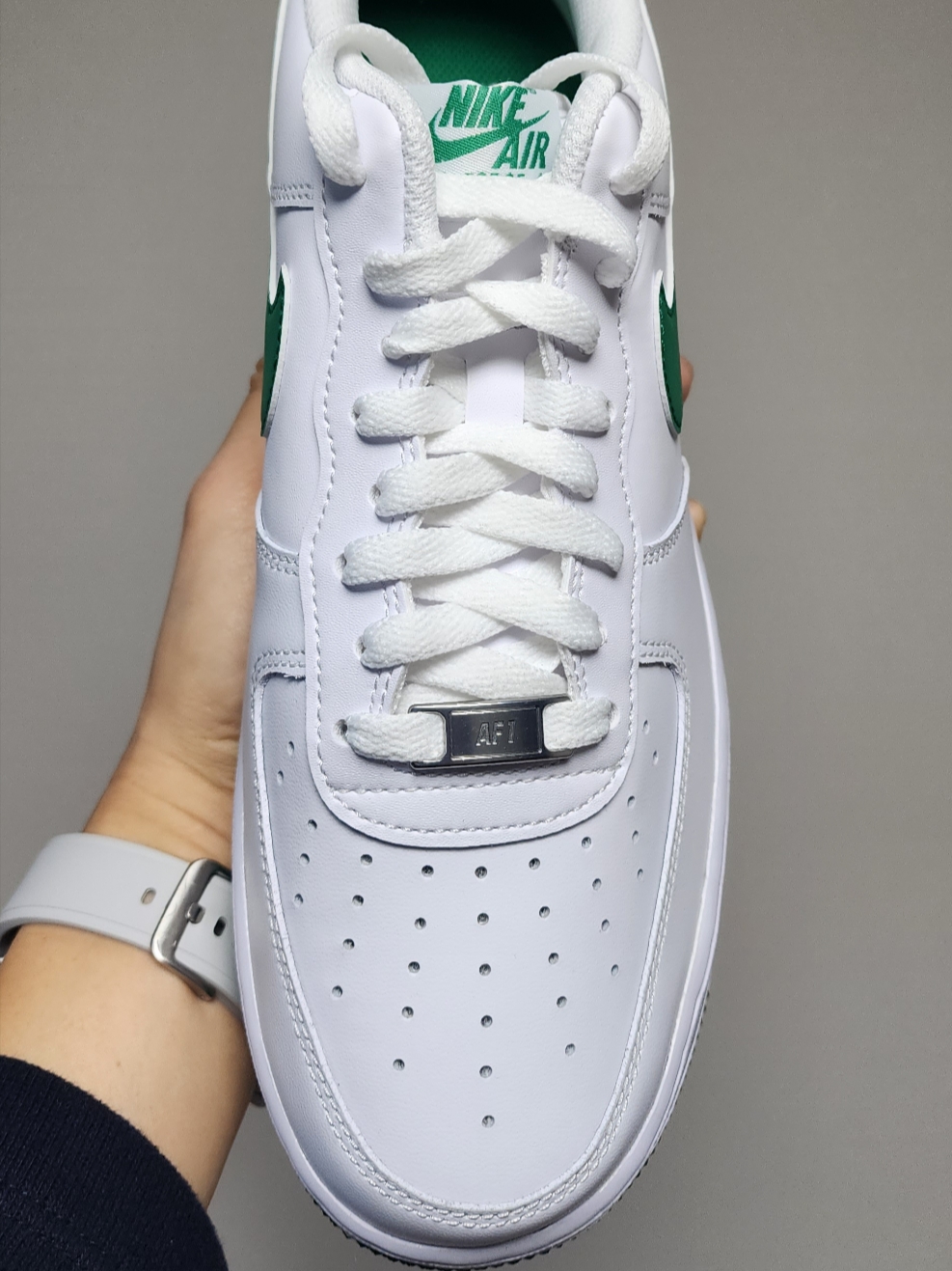 Nike Air Force 1 '07 White Malachite 착용 스타일