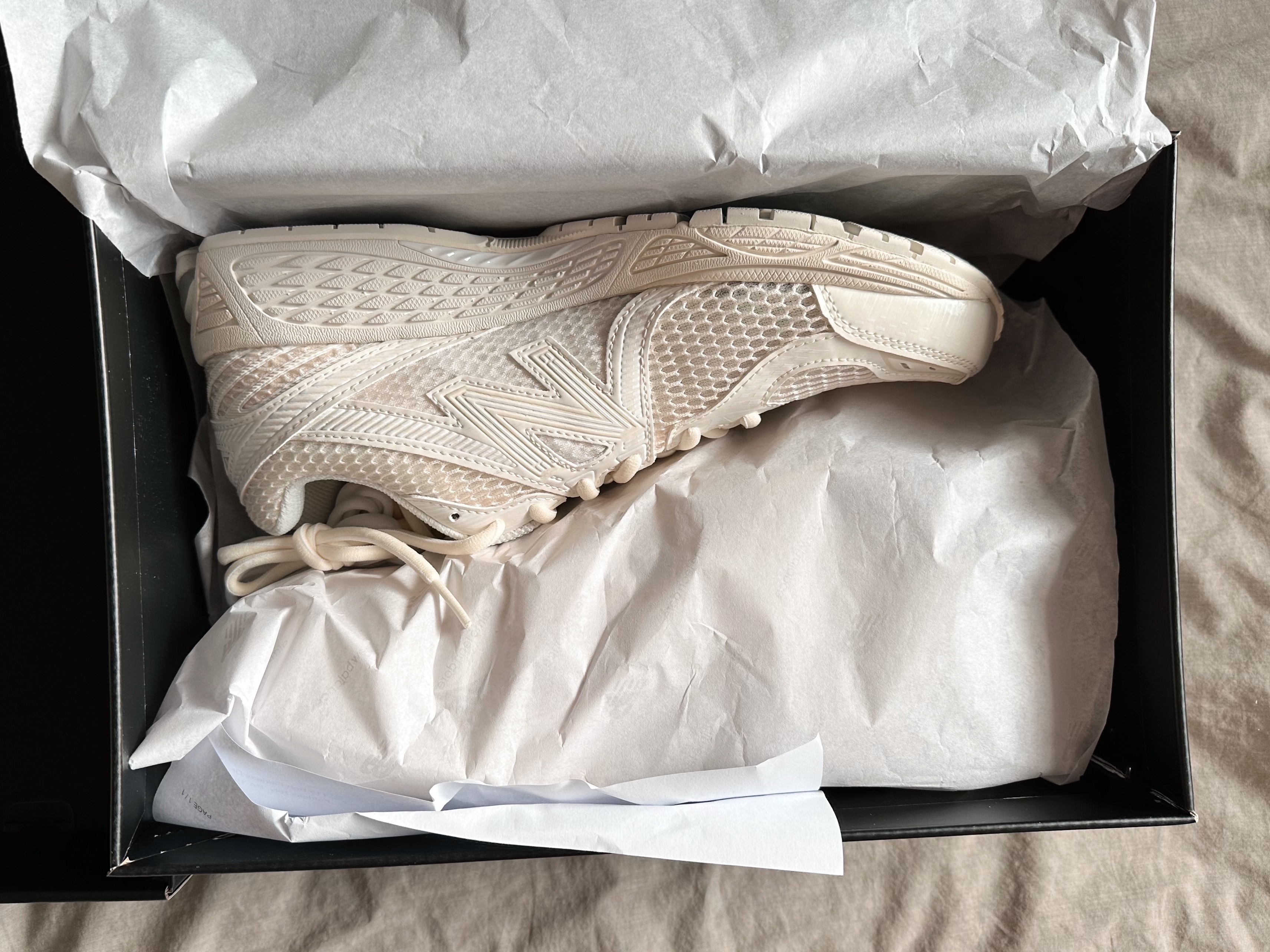 New Balance x Aime Leon Dore 860v2 White Beige 착용 스타일 - 3