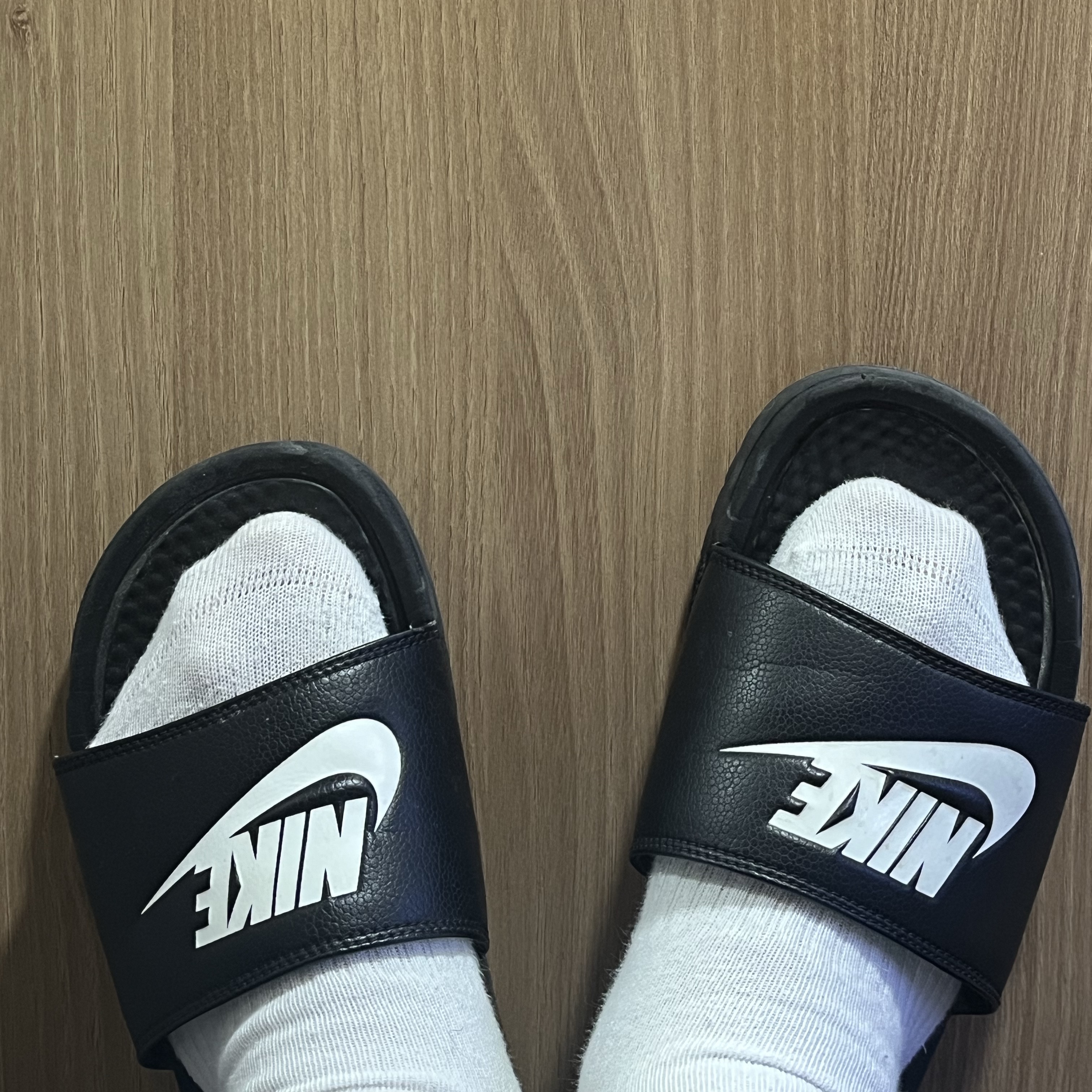 Nike x Stussy Benassi Slide Black 착용 스타일