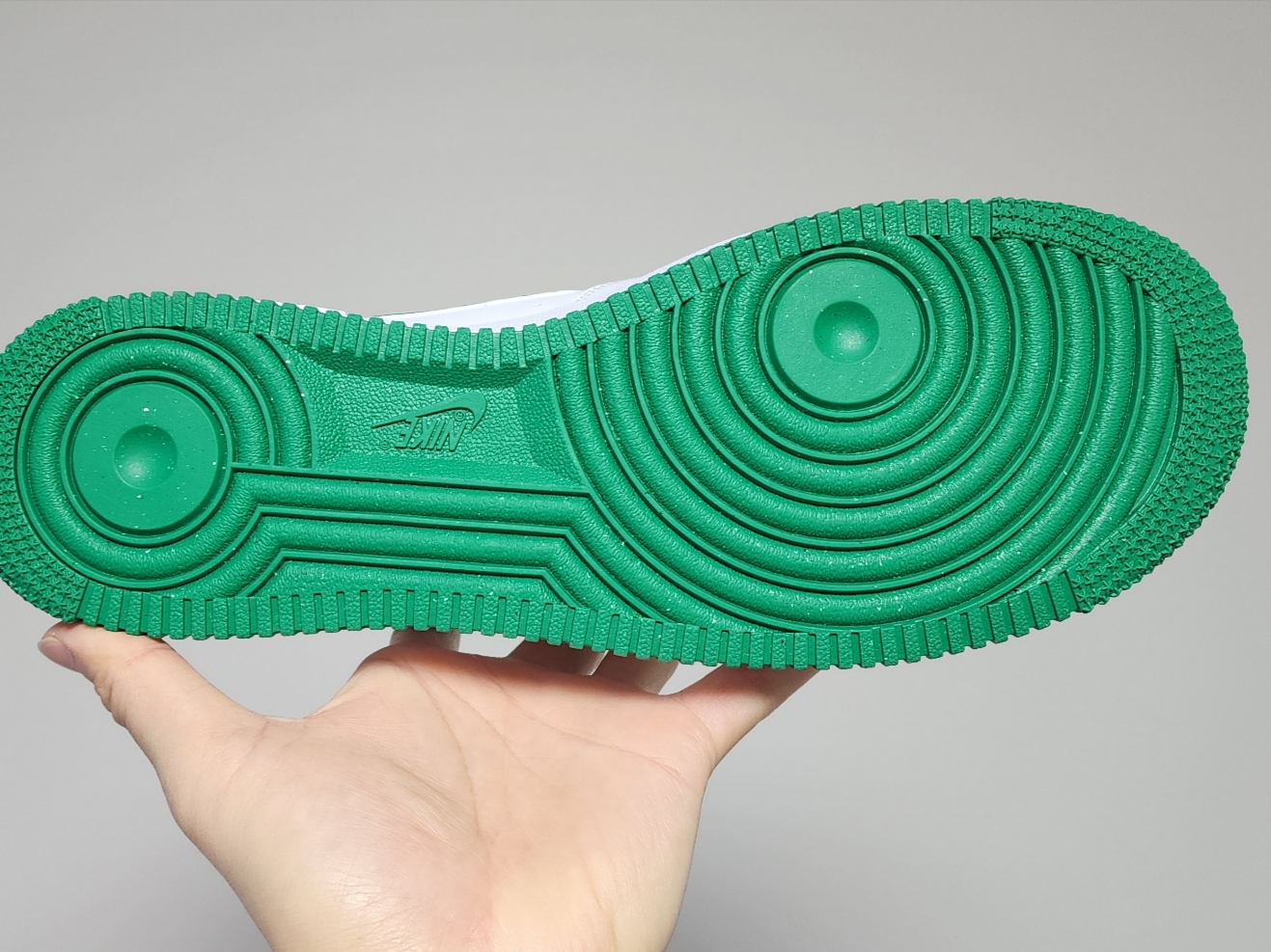 Nike Air Force 1 '07 White Malachite 착용 스타일