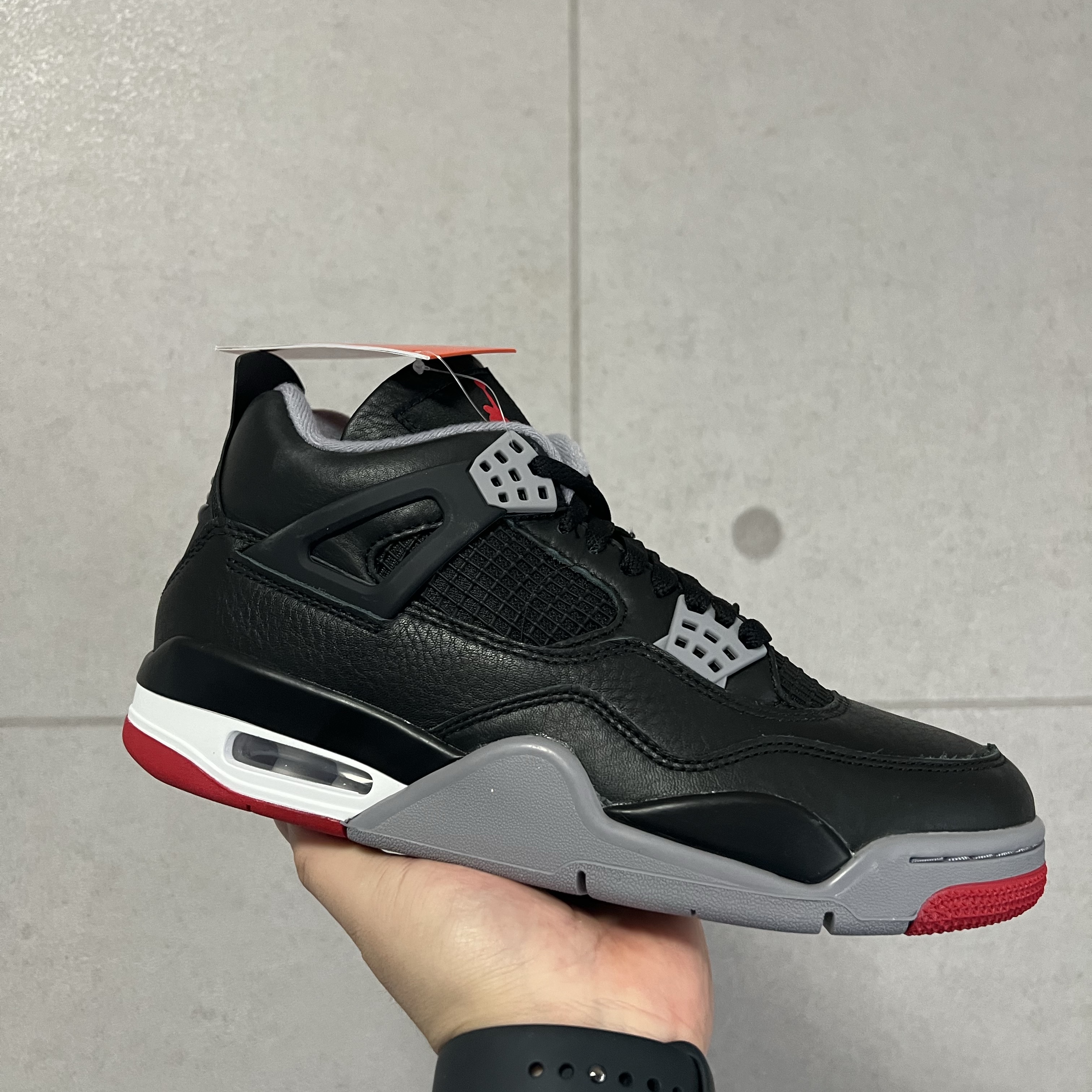 Jordan 4 Retro Bred Reimagined 착용 스타일 - 1