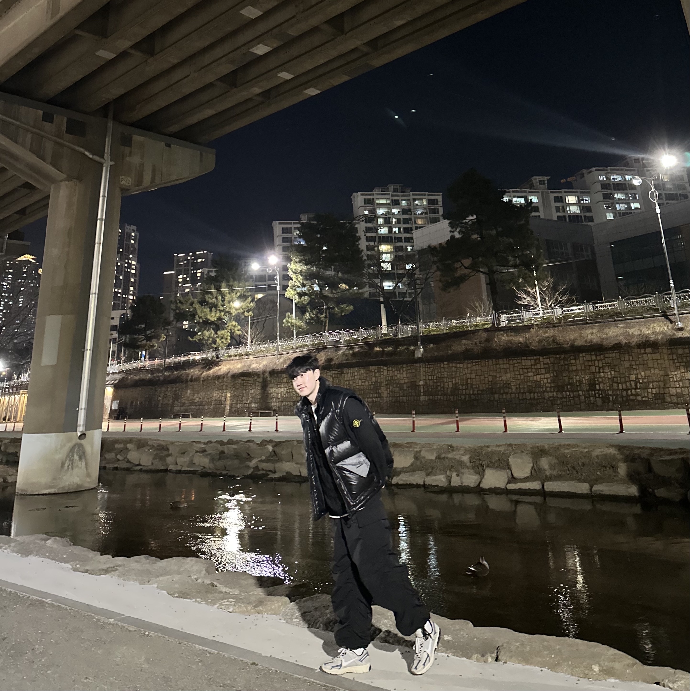 Stone Island 102WN Brushed Organic Cotton Overshirt Black - 23FW, (W) Matin Kim Folded Pocket Down Vest Black 착용 스타일