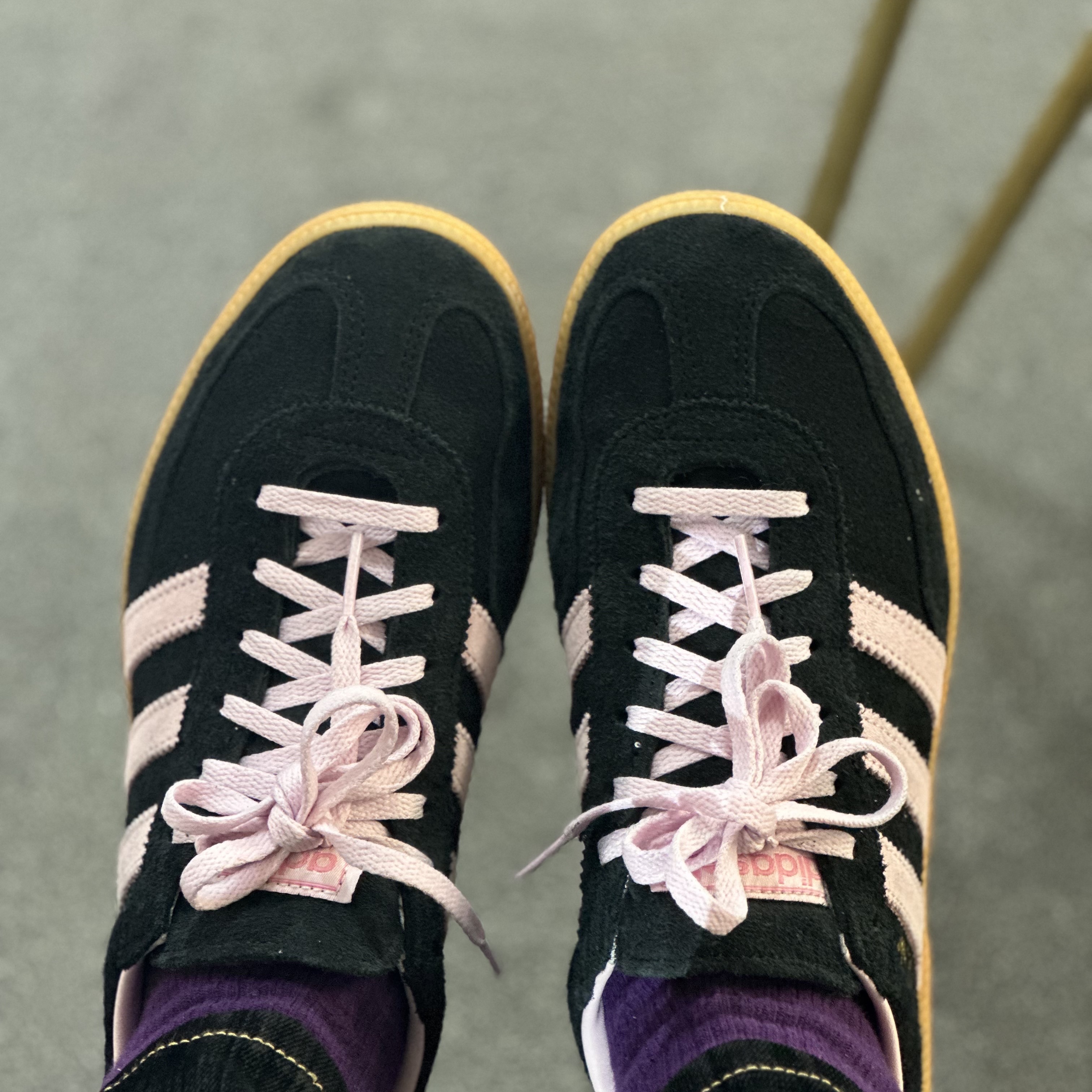 (W) Adidas Spezial Handball Core Black Clear Pink 착용 스타일