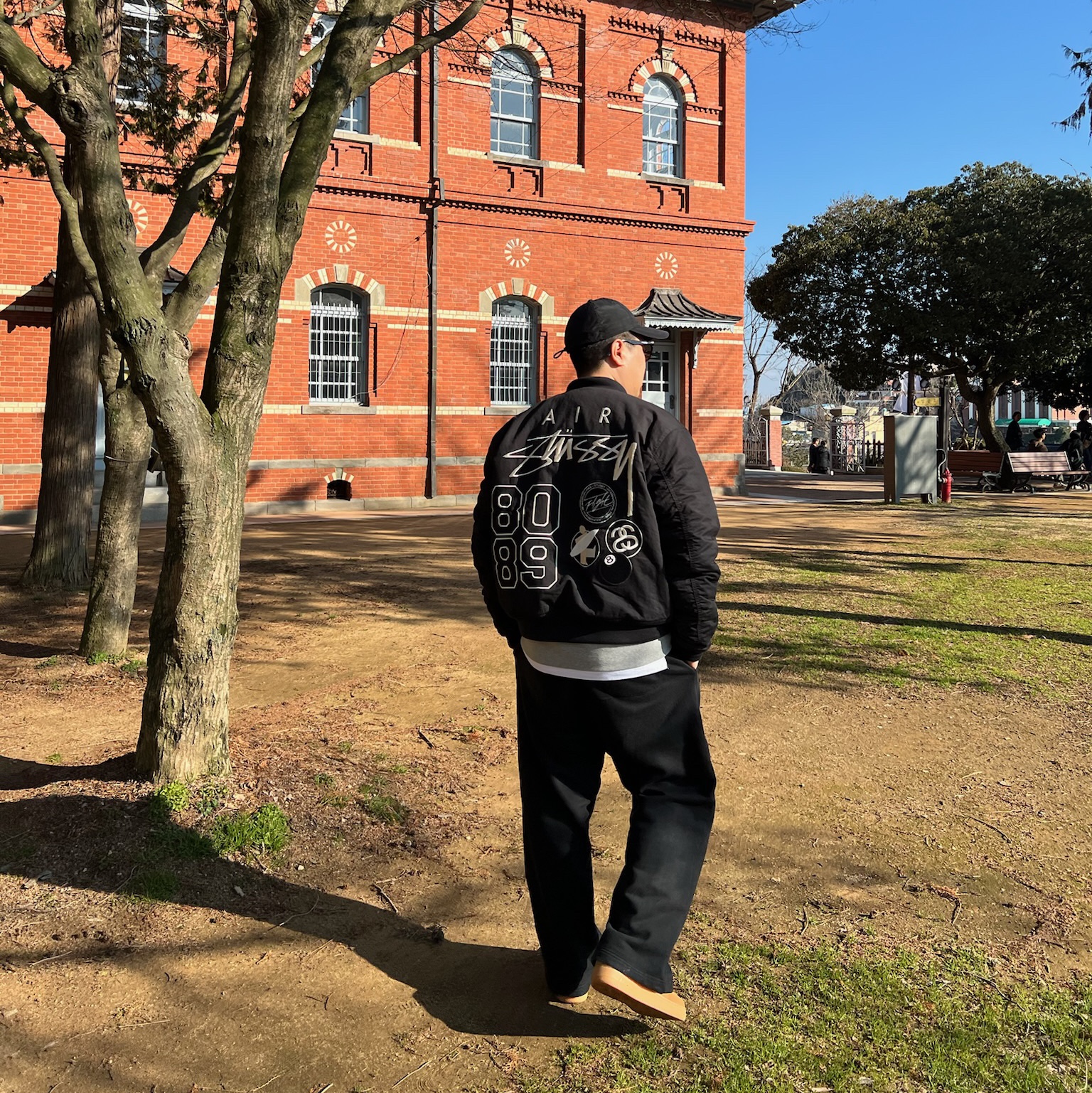 Nike x Stussy Reversible Jacket Black (FJ9153-010) 착용 스타일 - 5