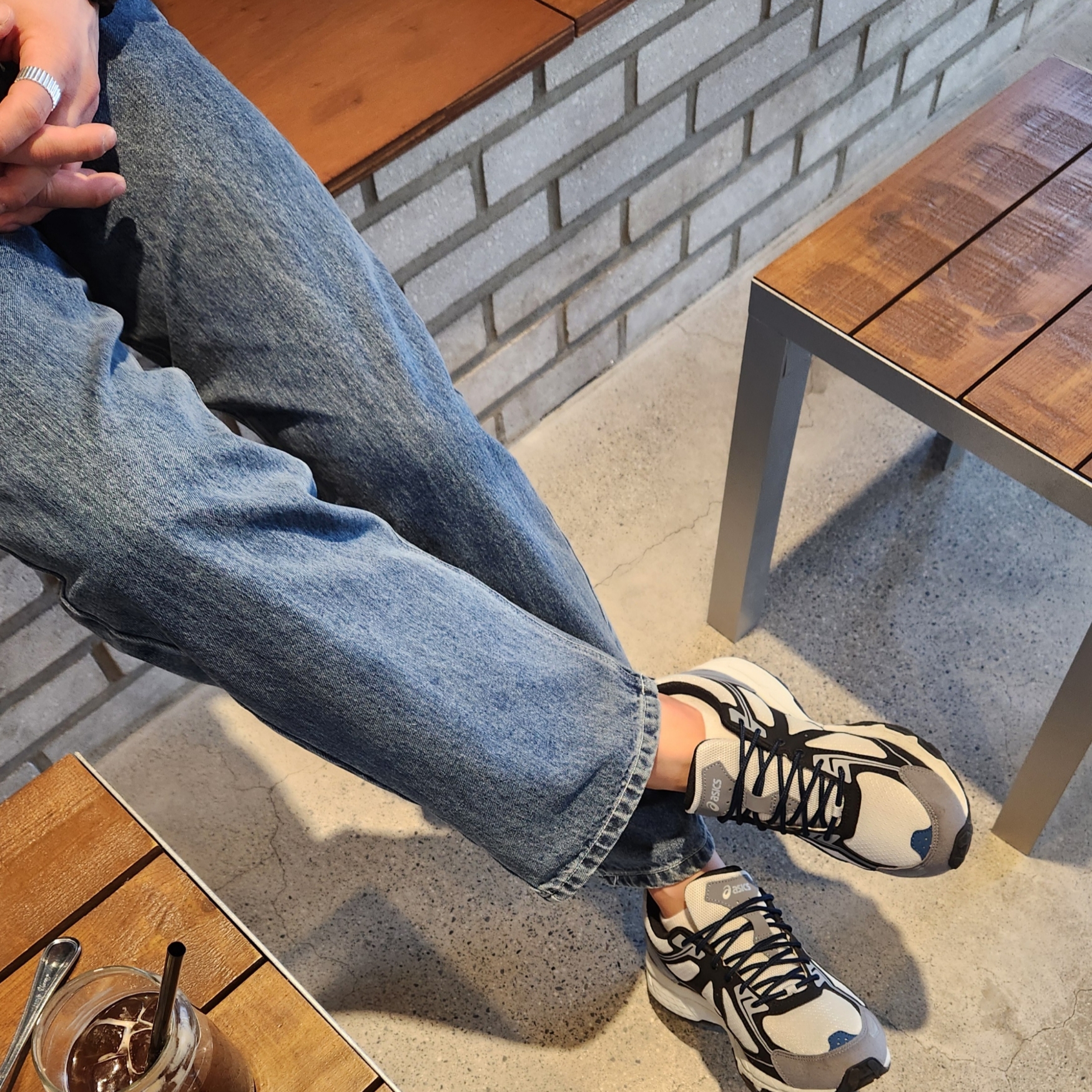 Asics Gel-Venture 6 SPS Glacier Grey 착용 스타일 - 1