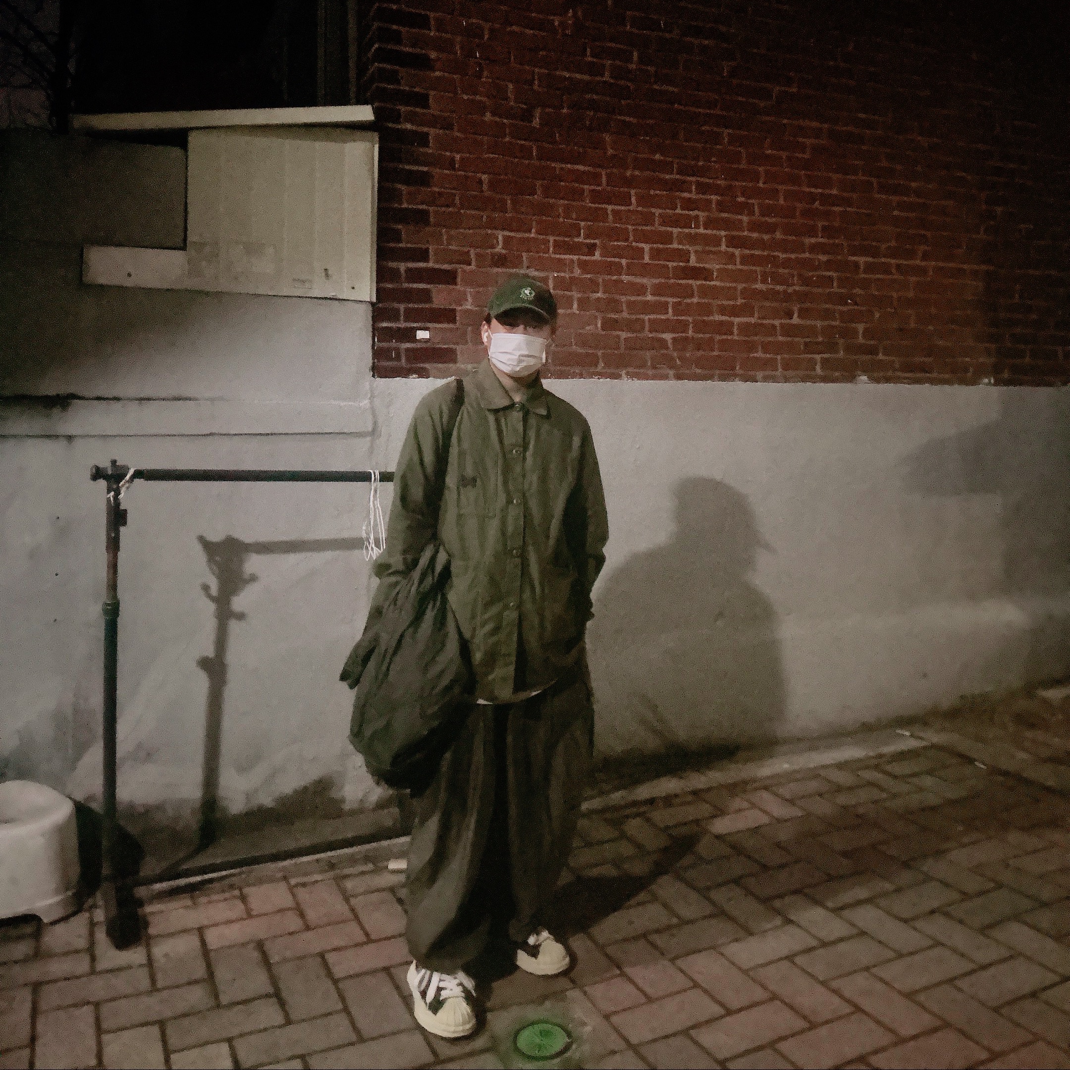 Maison Mihara Yasuhiro Blakey VL OG Sole Canvas Low-top Sneakers Black, Needles H.D. BDU Pants Olive 착용 스타일