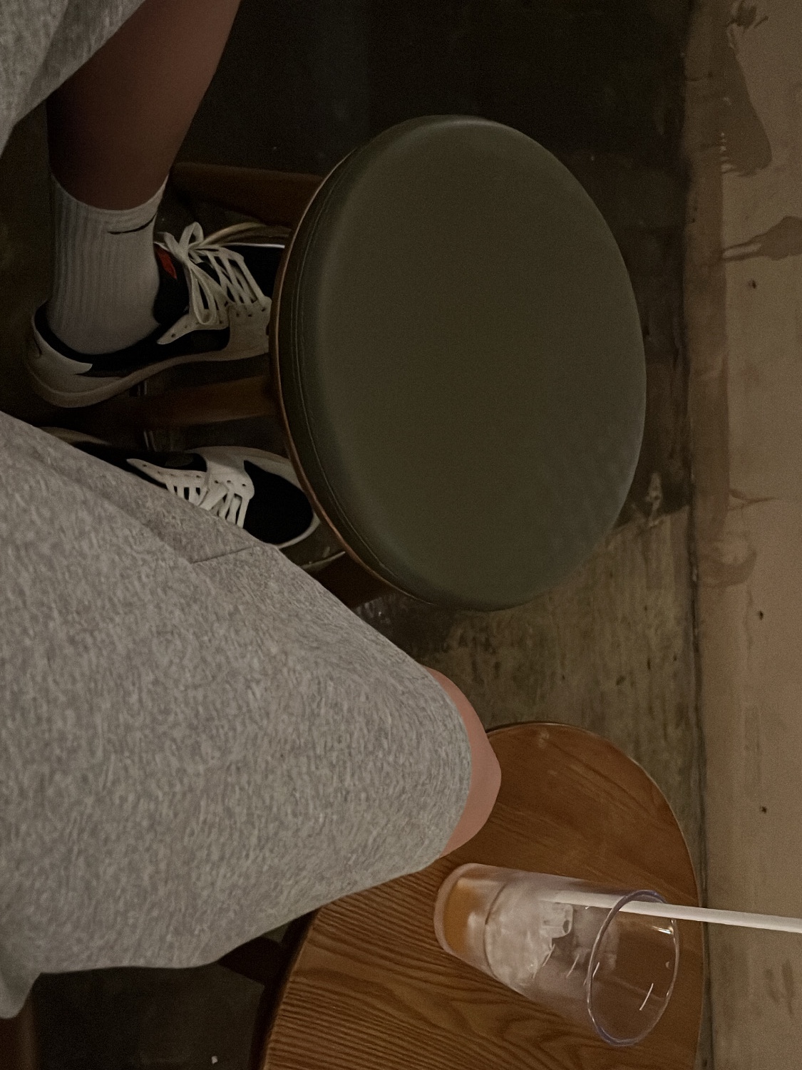 (W) Jordan 1 x Travis Scott Retro Low OG SP Medium Olive 착용 스타일