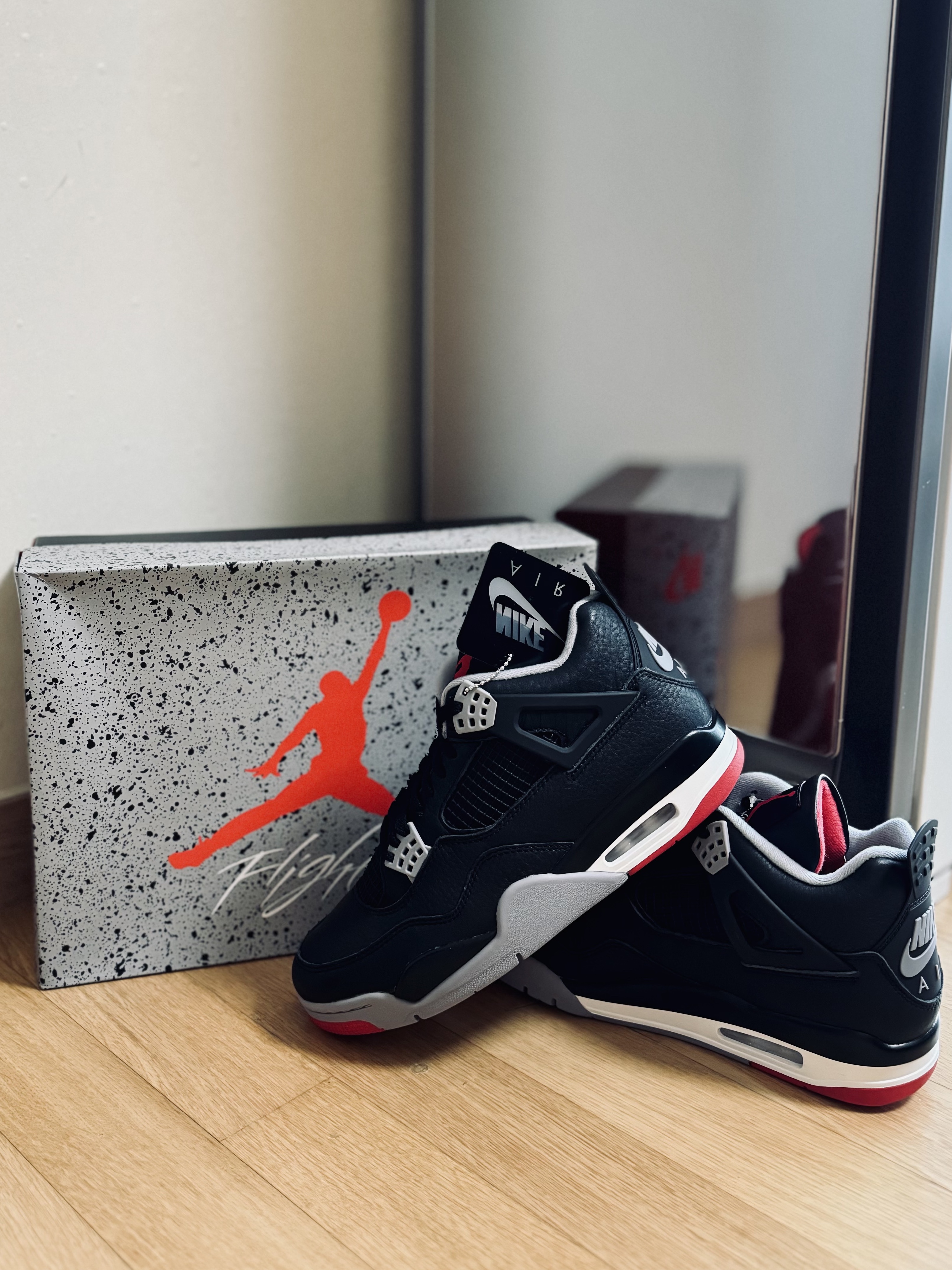 Jordan 4 Retro Bred Reimagined 착용 스타일