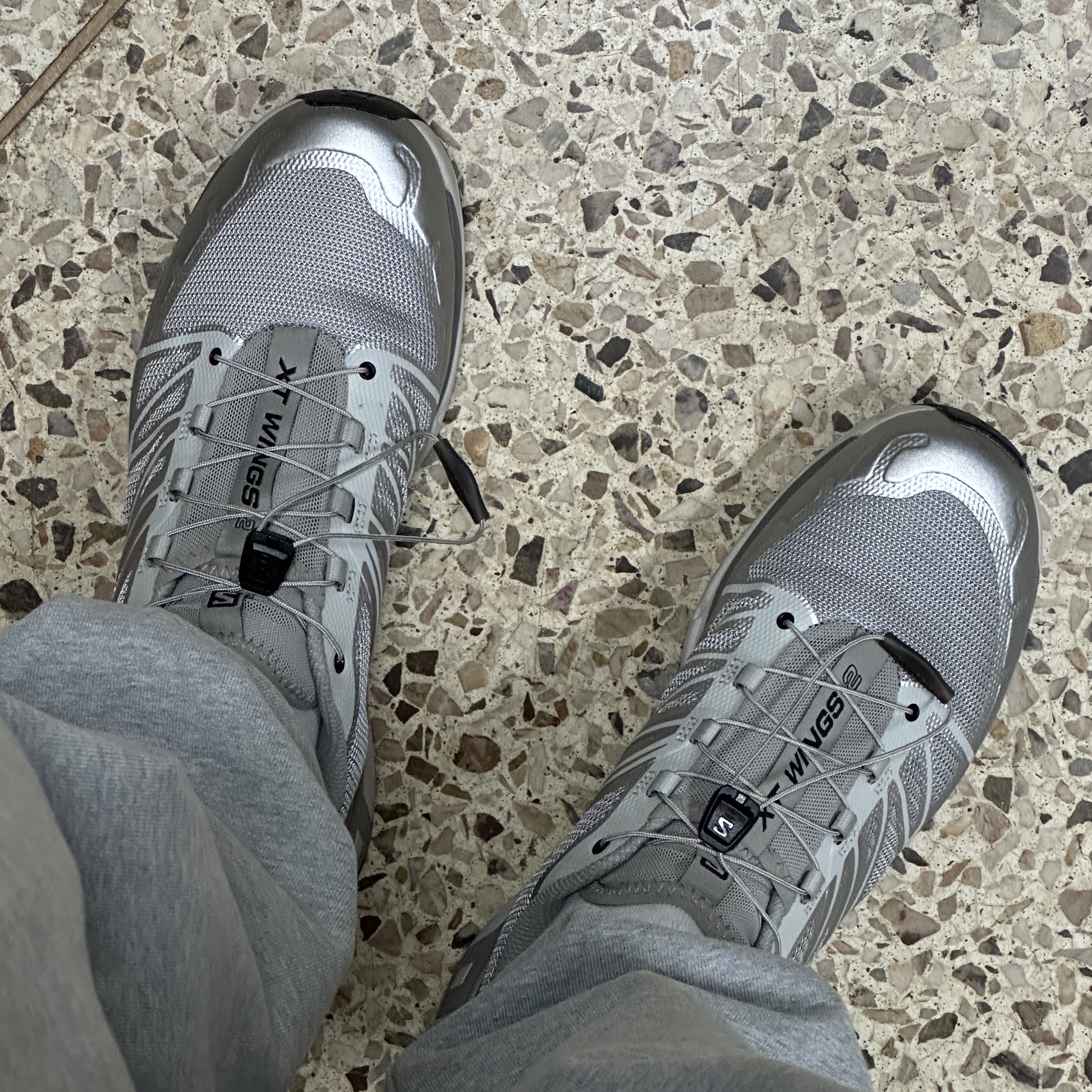 Salomon XT-Wings 2 Lunar Rock Gray 착용 스타일