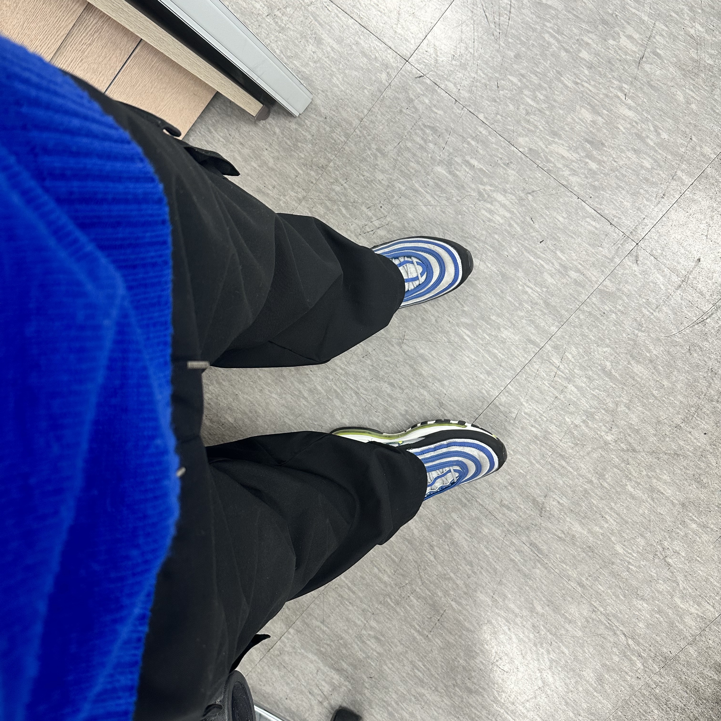 Nike Air Max 97 OG Atlantic Blue and Voltage Yellow 착용 스타일