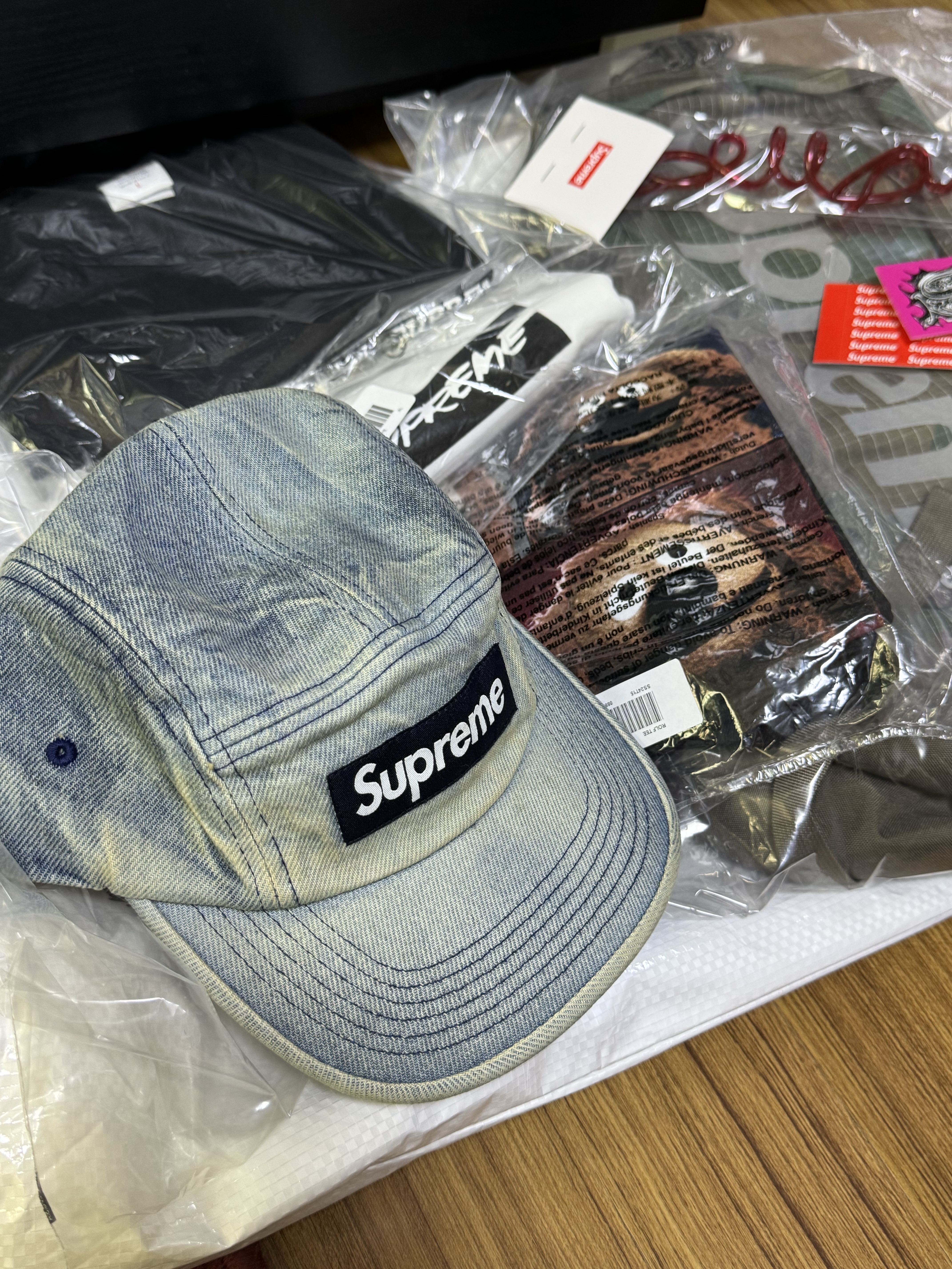 Supreme Washed Chino Twill Camp Cap Dirty Indigo - 24SS 착용 스타일