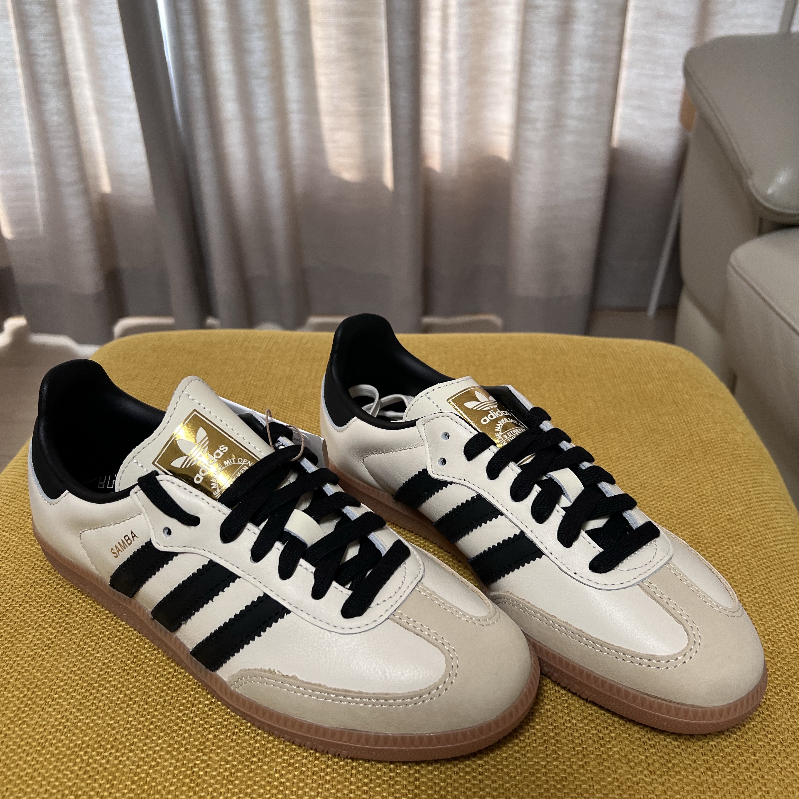 (W) Adidas Samba OG Cream White Core Black 착용 스타일