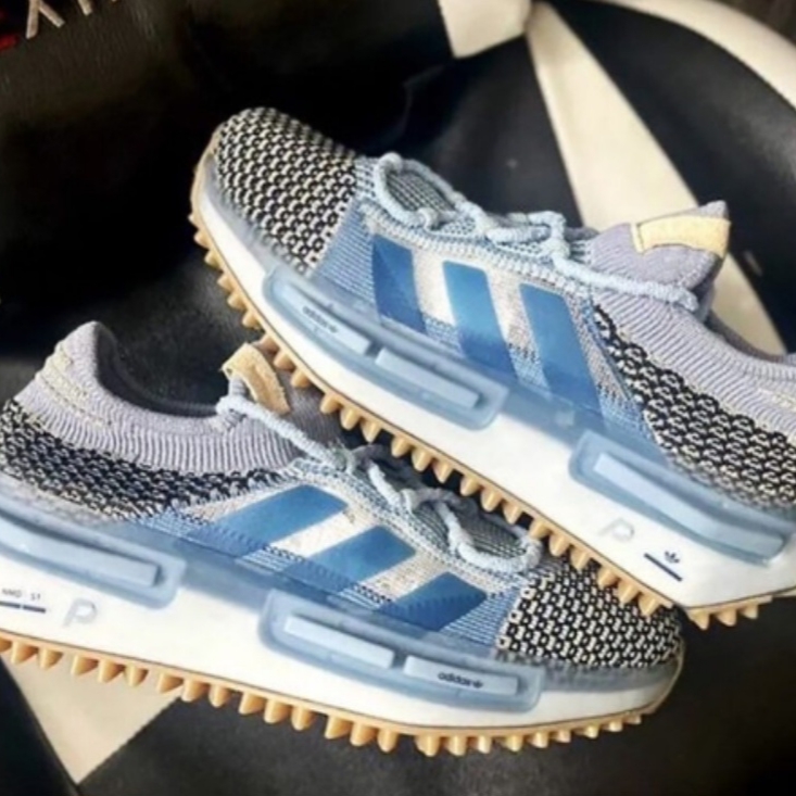 아디다스 x 필시 NMD S1 엠비언트 스카이 크루 네이비 착용 스타일 - 2