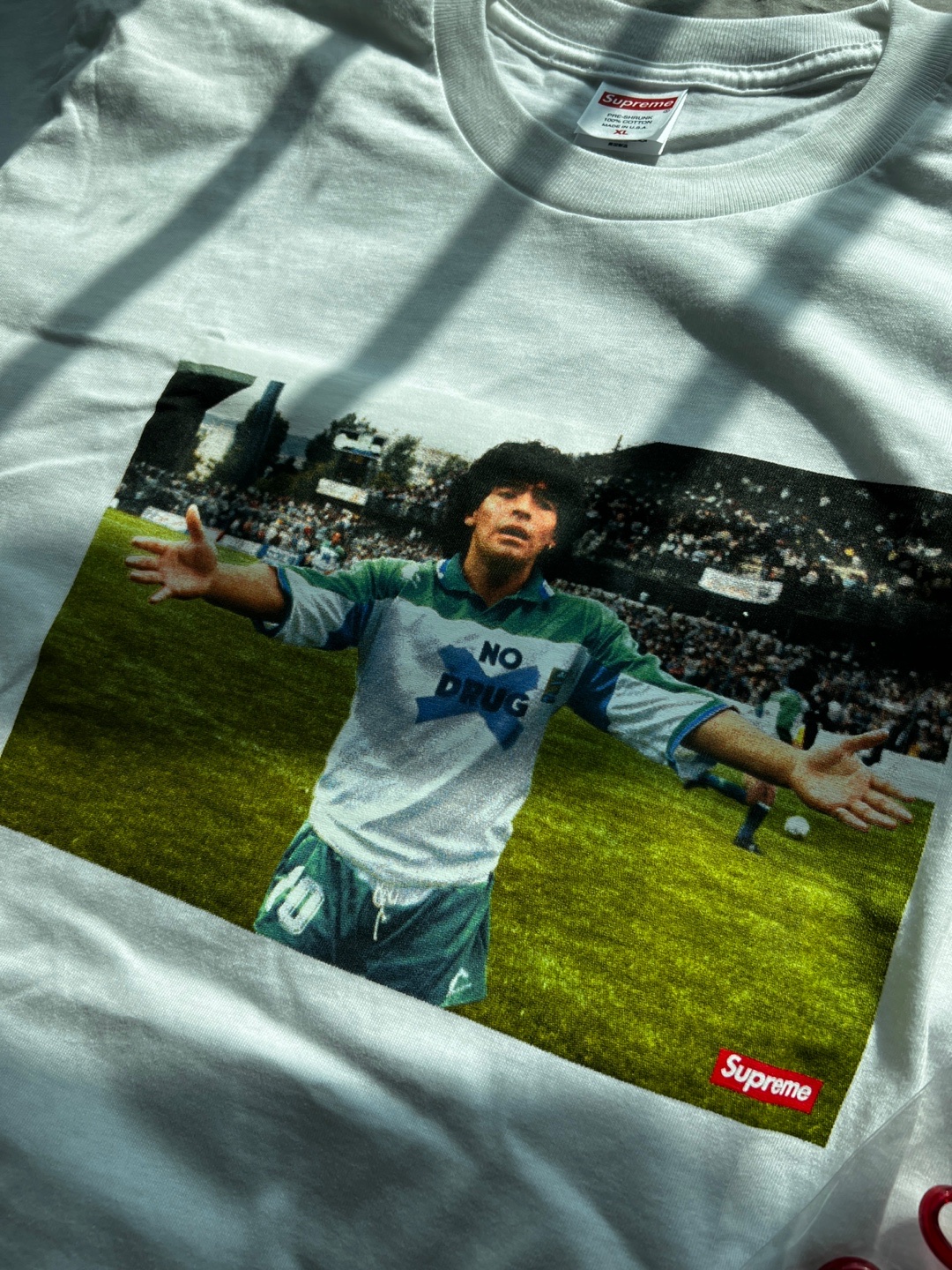 Supreme Maradona T-Shirt White - 24SS 착용 스타일