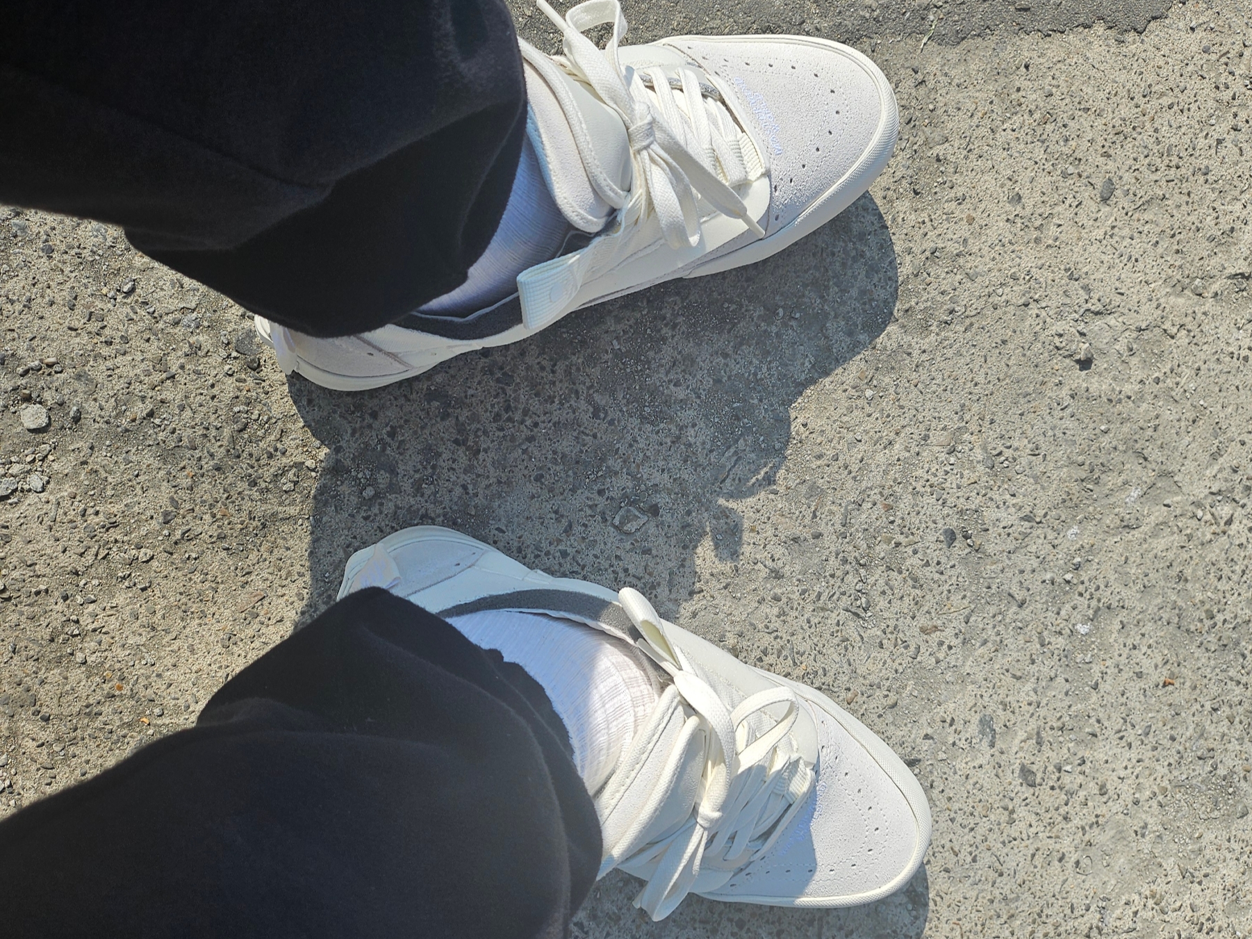 Vans Vault x Mastermind x END. Old Skool Cap LX Marshmallow 착용 스타일 - 2