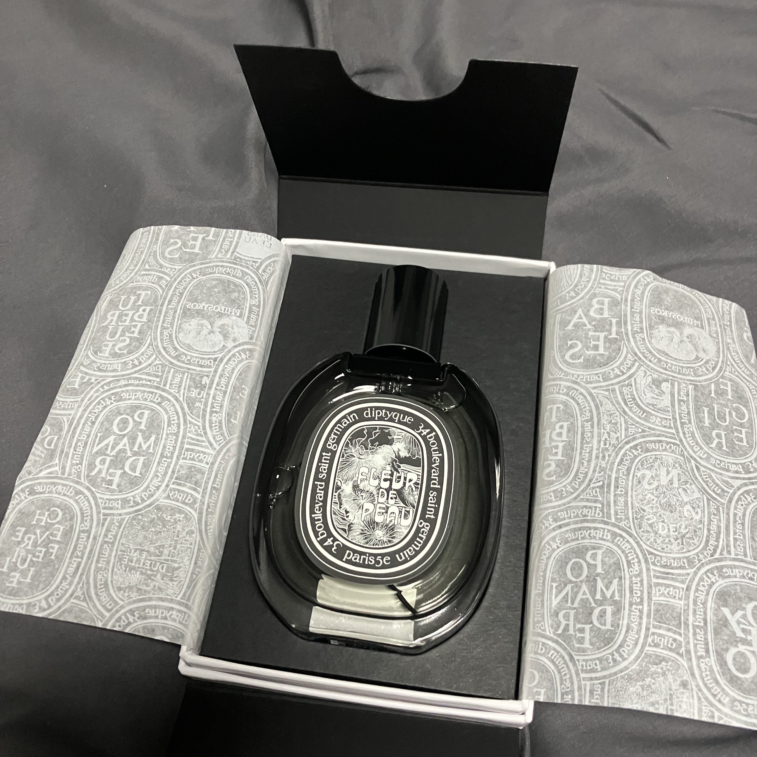 Diptyque Fleur De Peau Eau De Parfum 75ml 착용 스타일