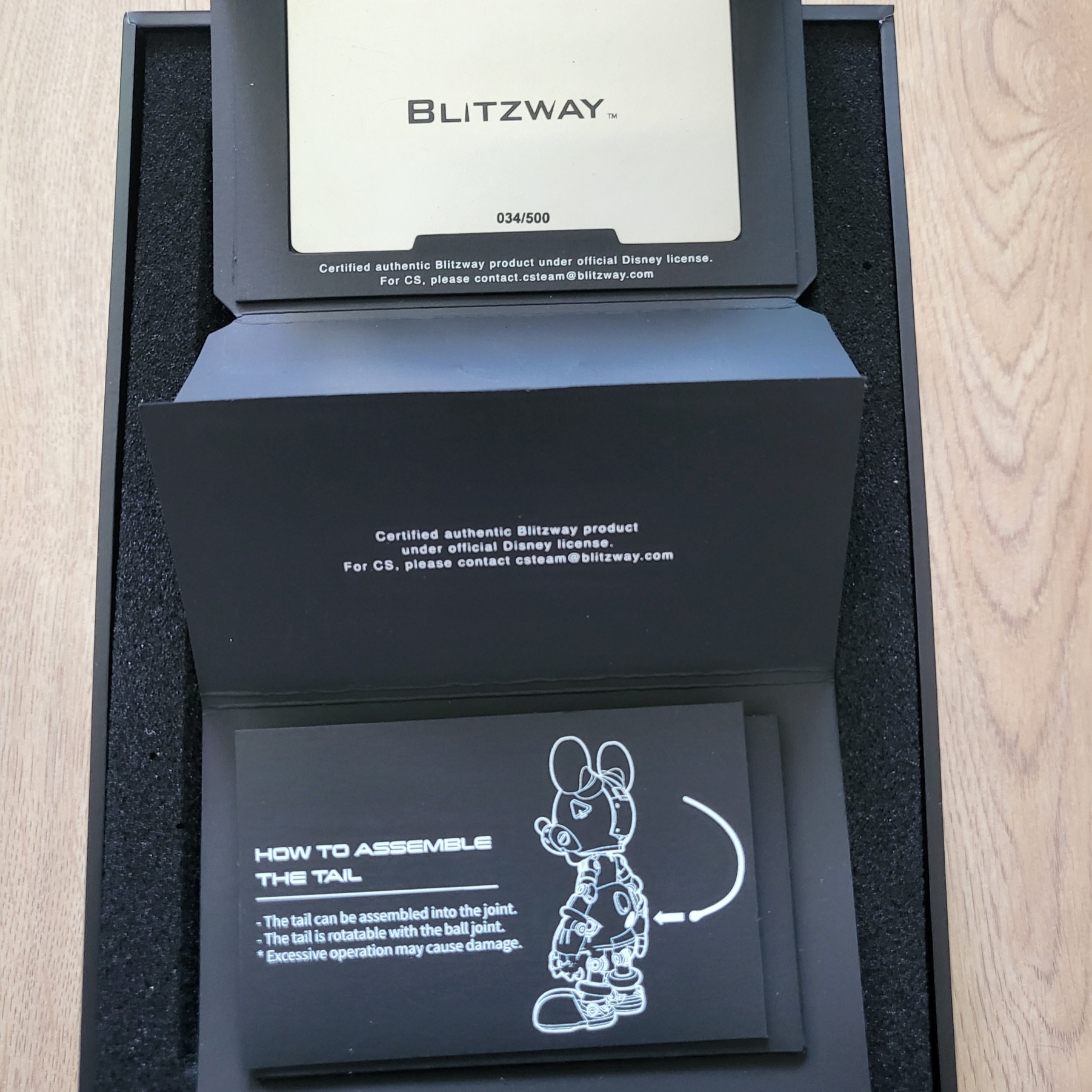 Blitzway Disney D100 Titanium Mickey Mouse 착용 스타일