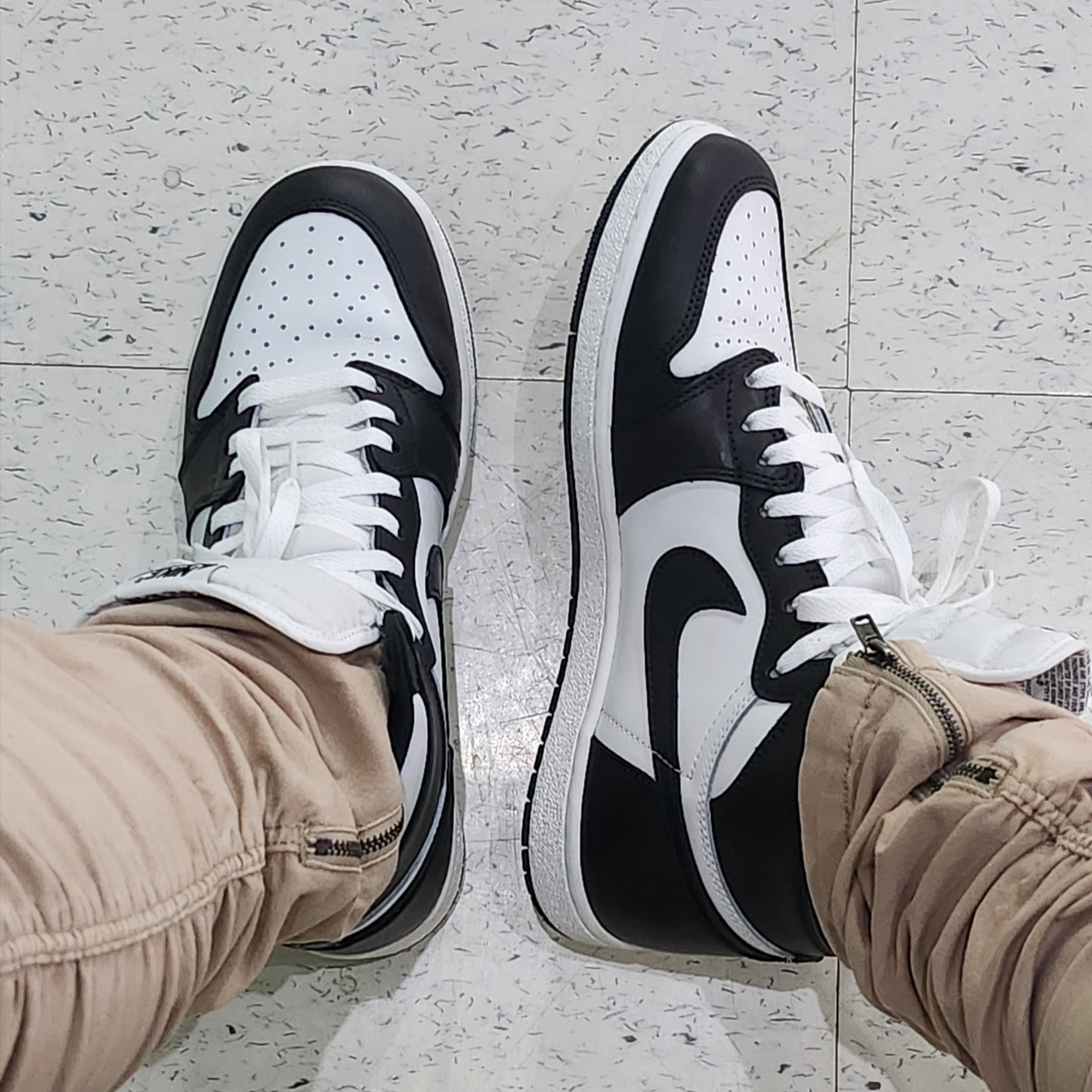Jordan 1 High 85 Black White 착용 스타일