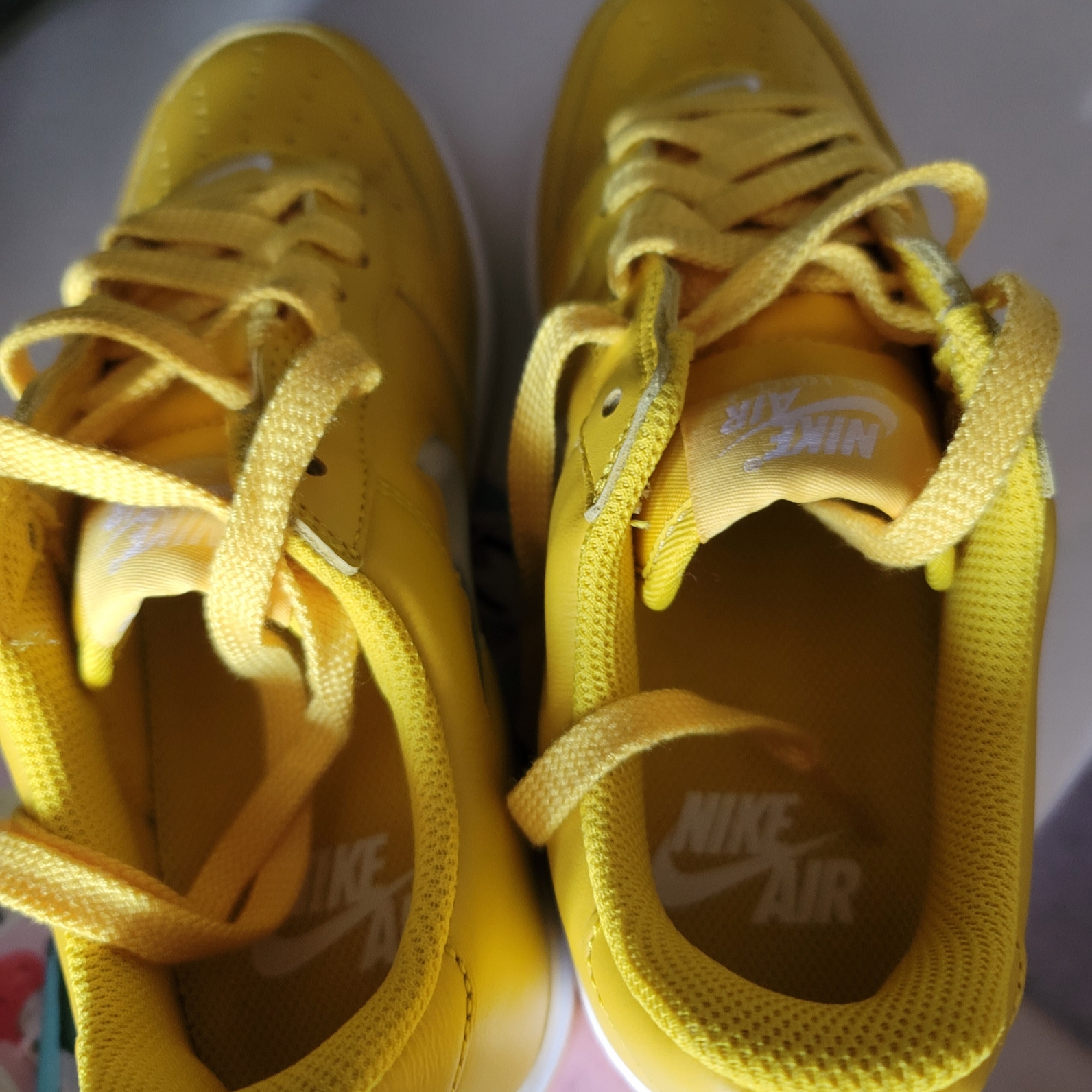 Nike Air Force 1 Low Retro Color of The Month Speed Yellow 착용 스타일