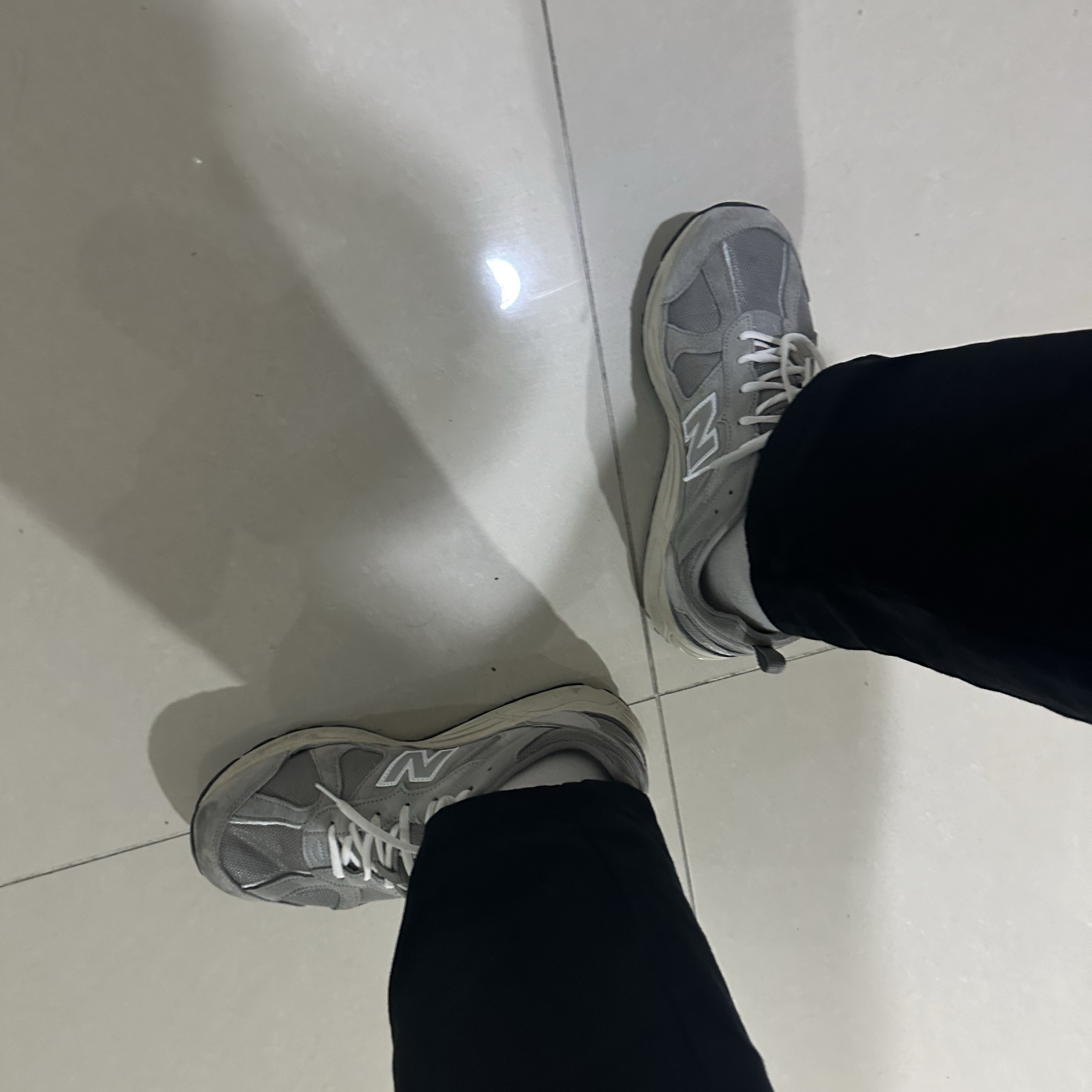 New Balance 878 Gray 착용 스타일