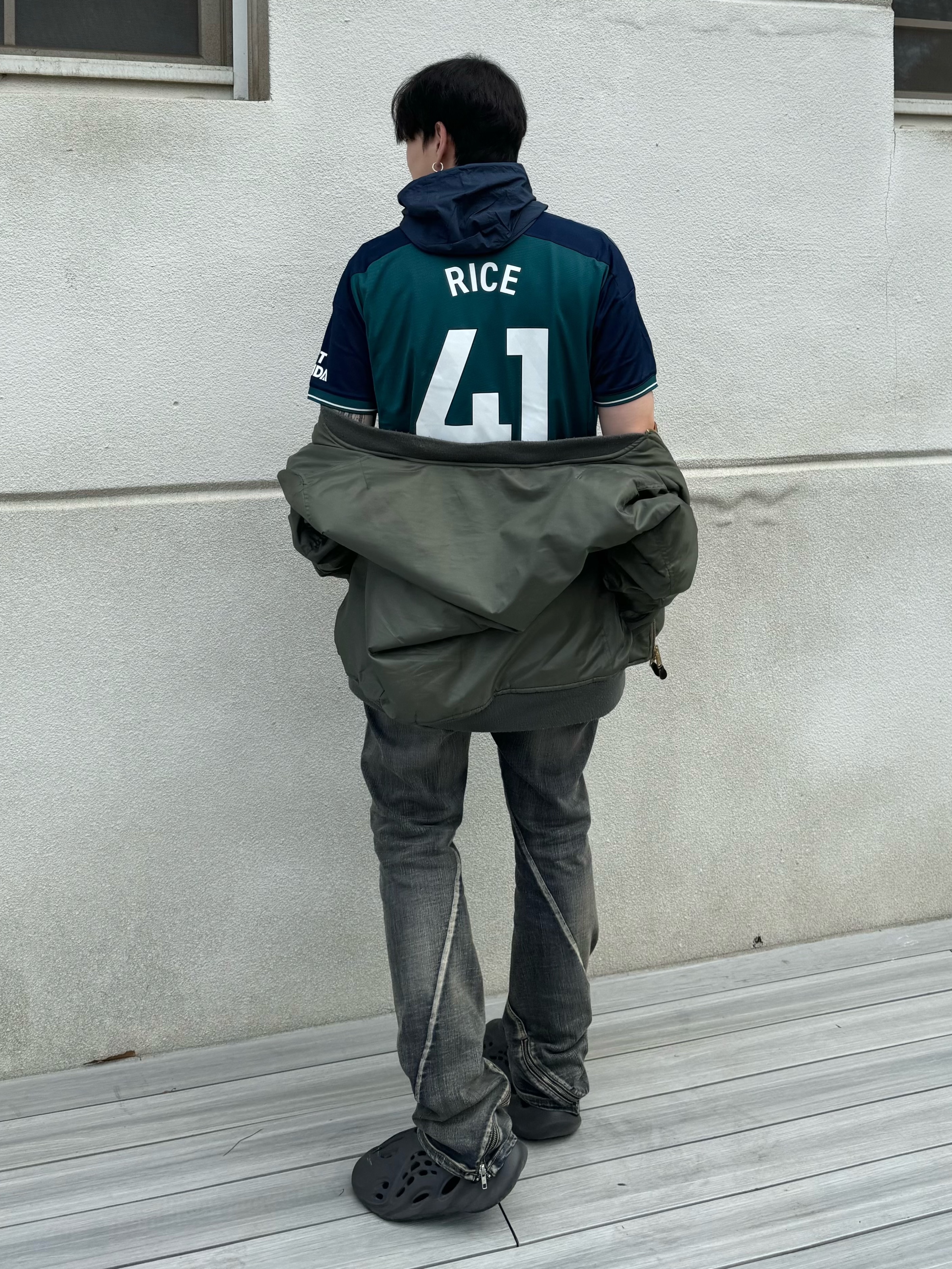 Adidas Arsenal 2023/24 3rd Jersey Rich Green Collegiate Navy - KR Sizing (Non Marking Ver.), Adidas Yeezy Foam RNNR Onyx 착용 스타일 - 3