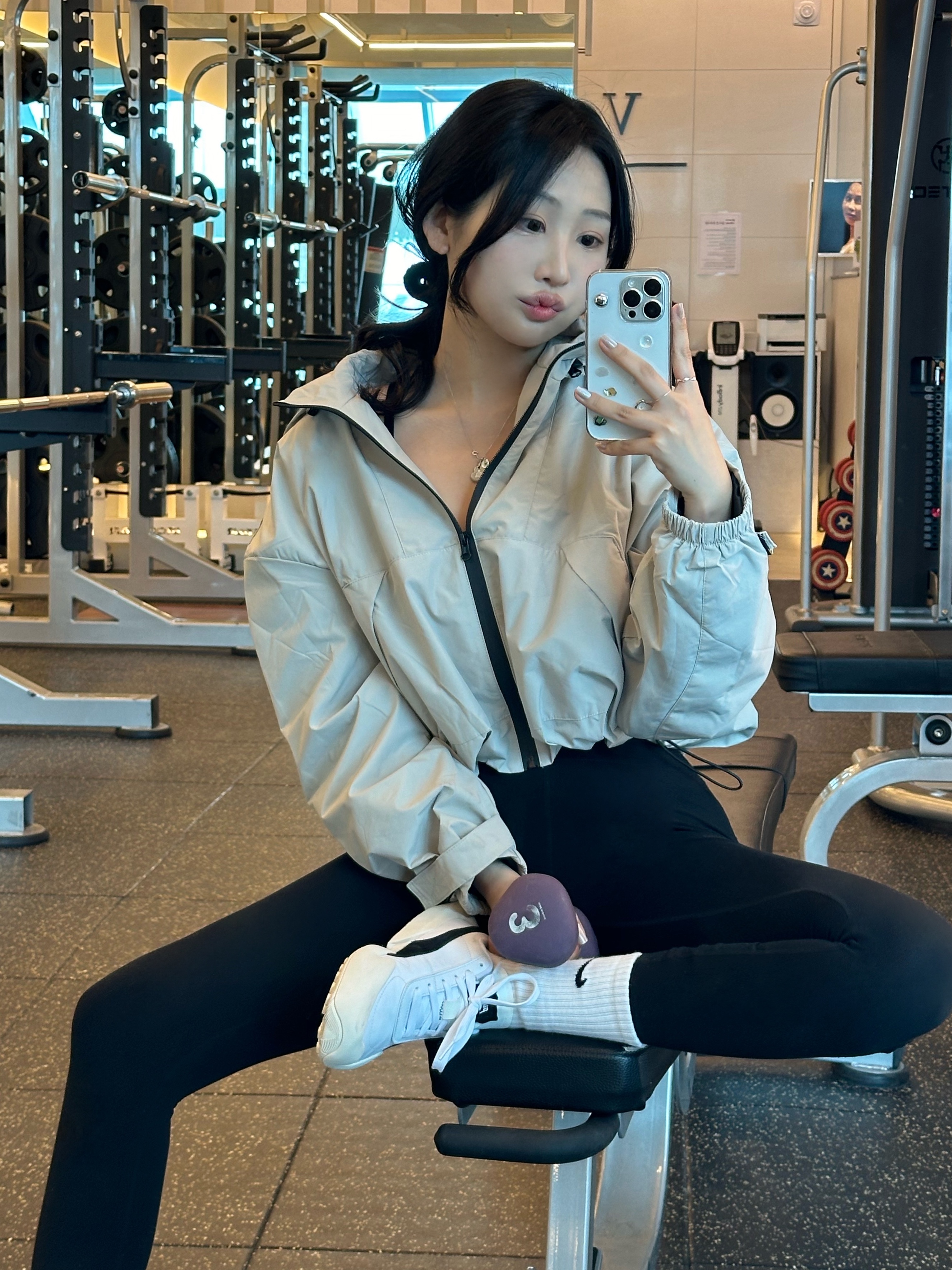 [예약 배송] NOS7 x Monamhee SON.hee Cream 착용 스타일 - 4