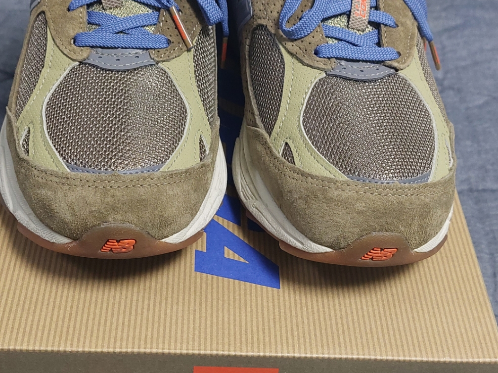 New Balance x Bodega 990v3 Anniversary 착용 스타일 - 2