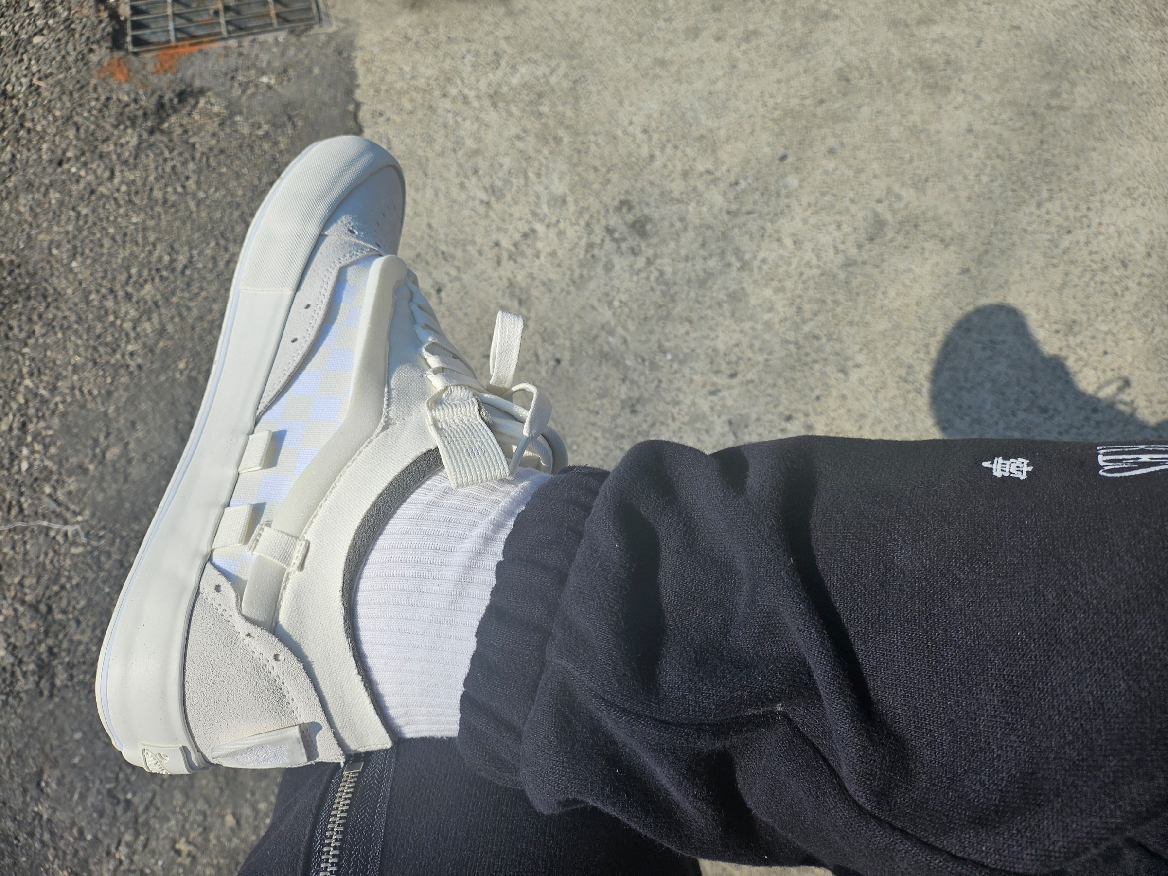 Vans Vault x Mastermind x END. Old Skool Cap LX Marshmallow 착용 스타일 - 1