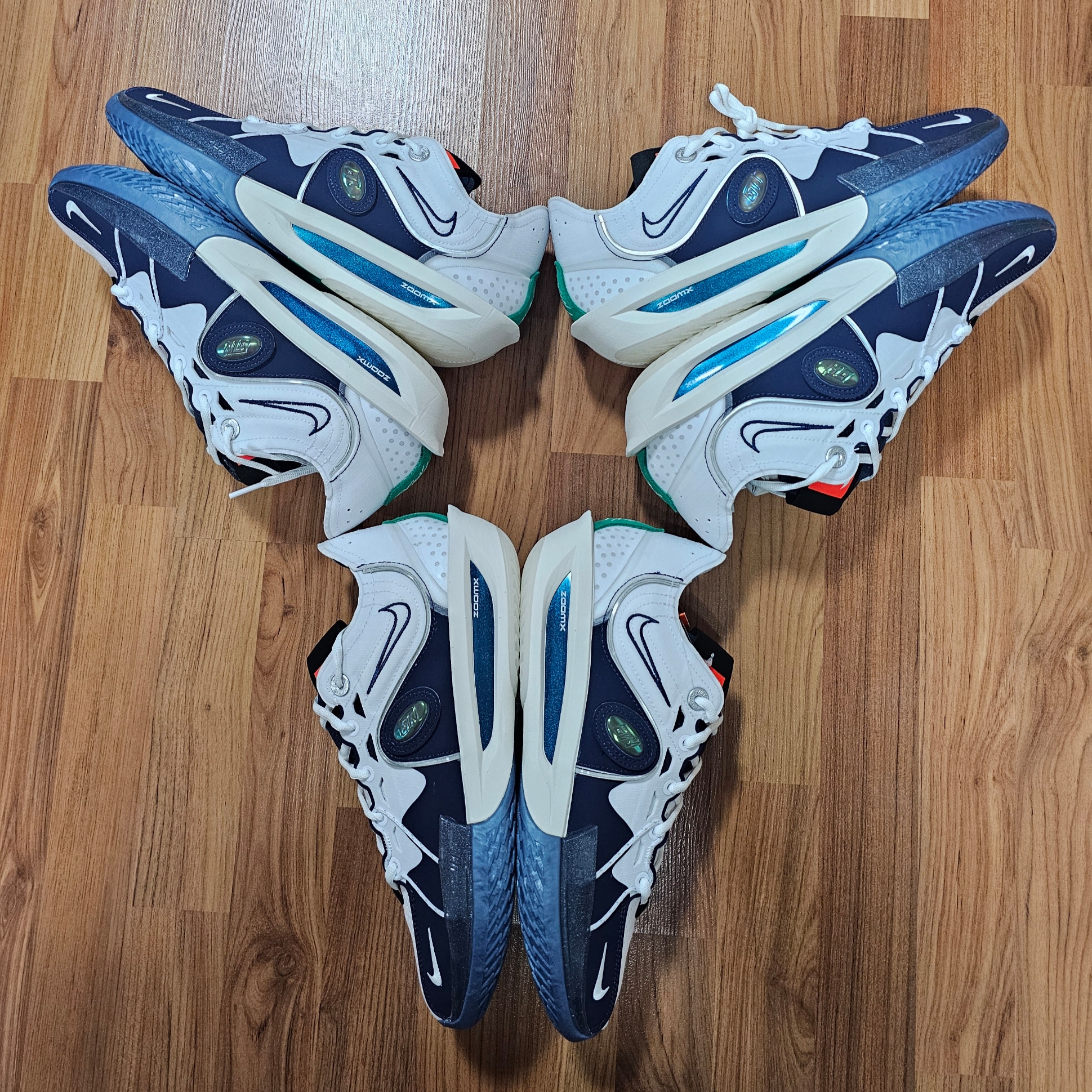 Nike Air Zoom GT Cut 3 ASW EP White Metallic Silver 착용 스타일 - 1