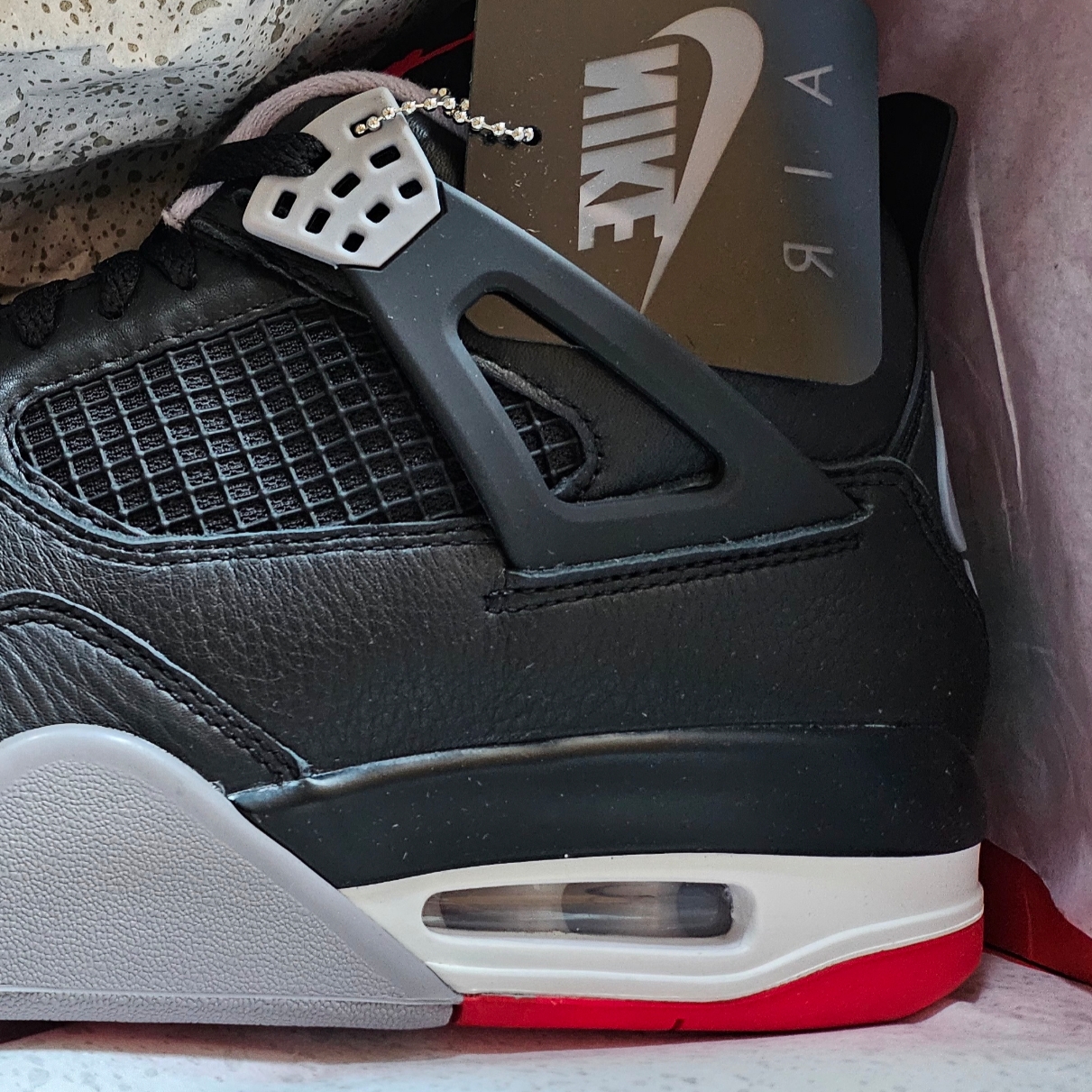 Jordan 4 Retro Bred Reimagined 착용 스타일