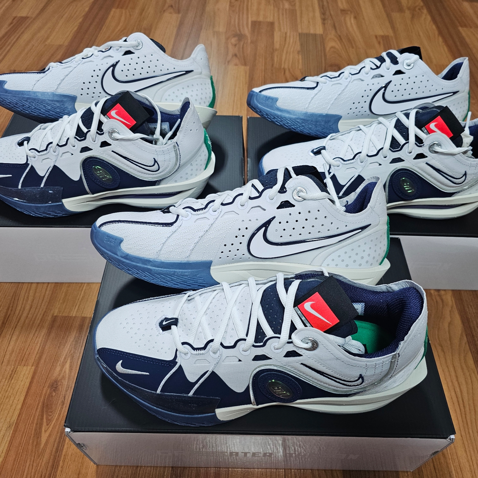 Nike Air Zoom GT Cut 3 ASW EP White Metallic Silver 착용 스타일 - 2