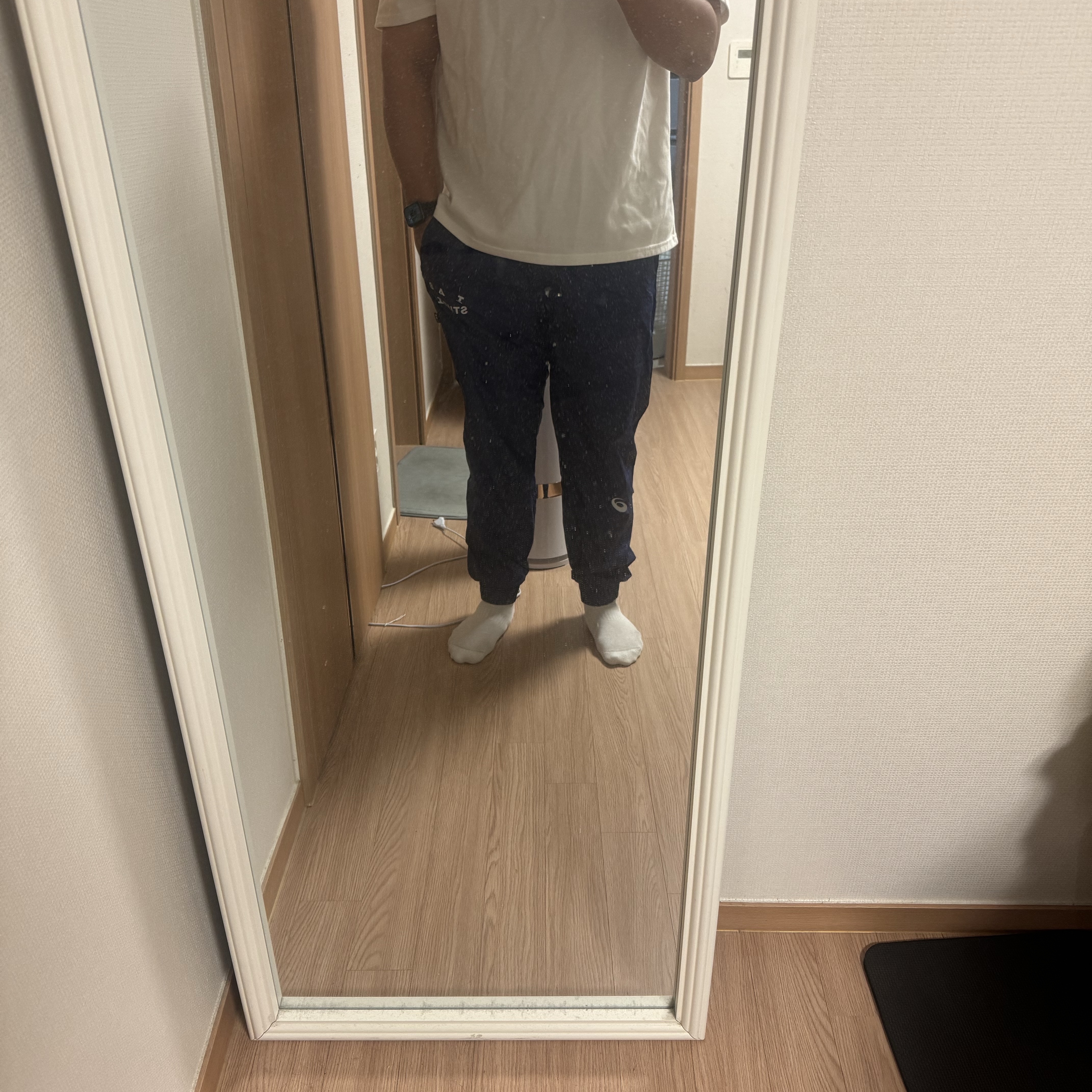 IAB Studio x Asics Navy Woven Pants, Kia Tigers x IAB Studio Brand Day T-Shirt White 착용 스타일 - 2