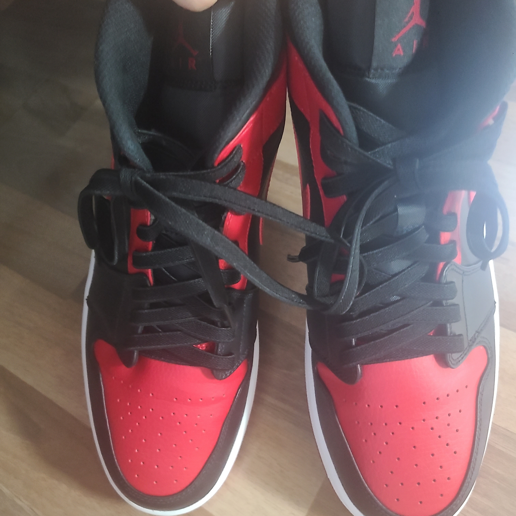 Jordan 1 Mid Bred Banned 2020 착용 스타일