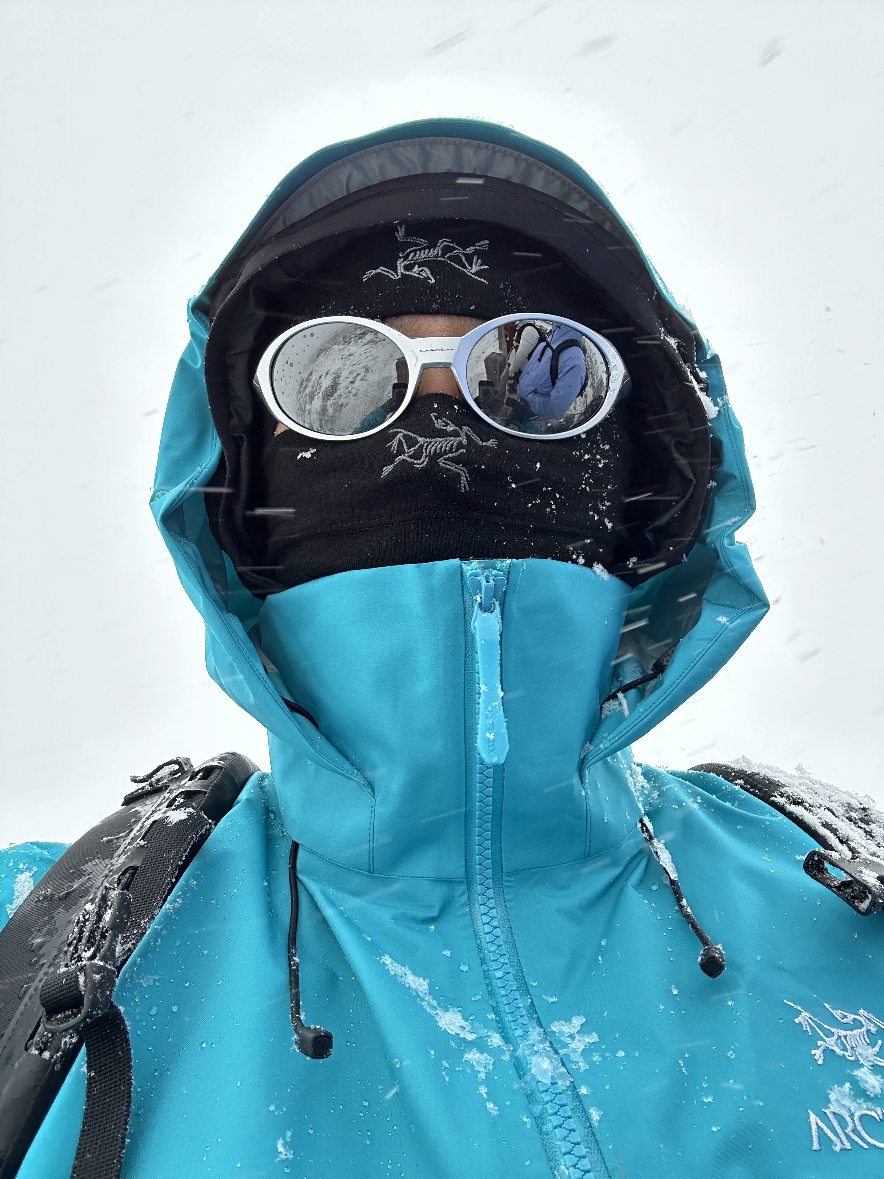 Oakley Eye Jacket Redux Silver Frame Prizm Black Polarized Lenses High Bridge Fit 착용 스타일